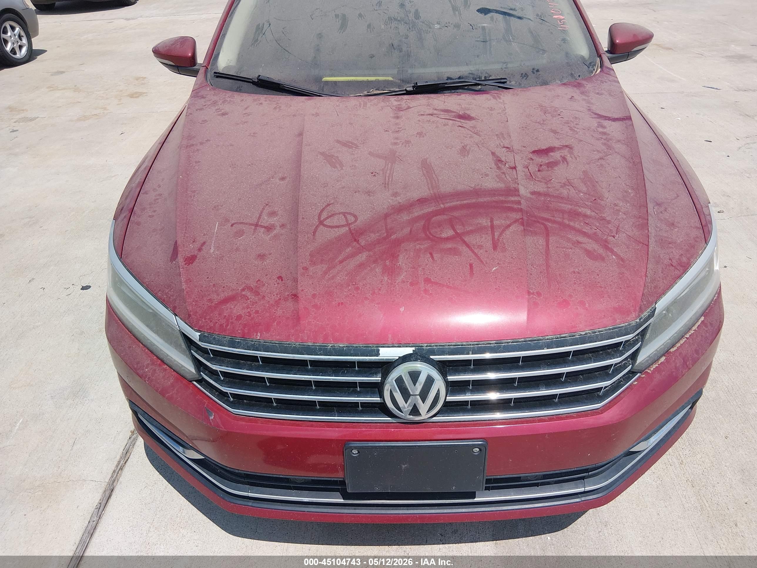 VOLKSWAGEN PASSAT image 6