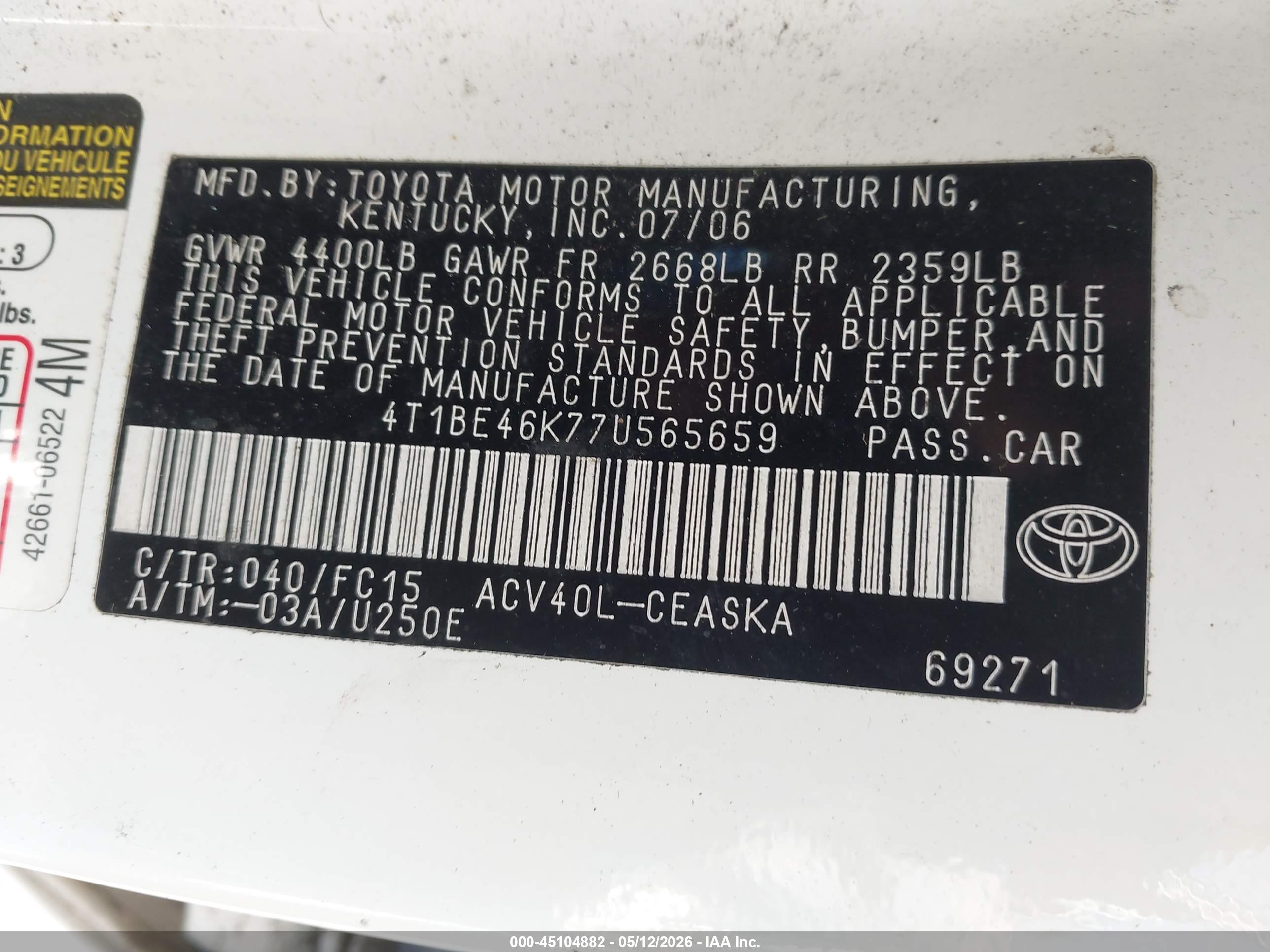 TOYOTA CAMRY image 9