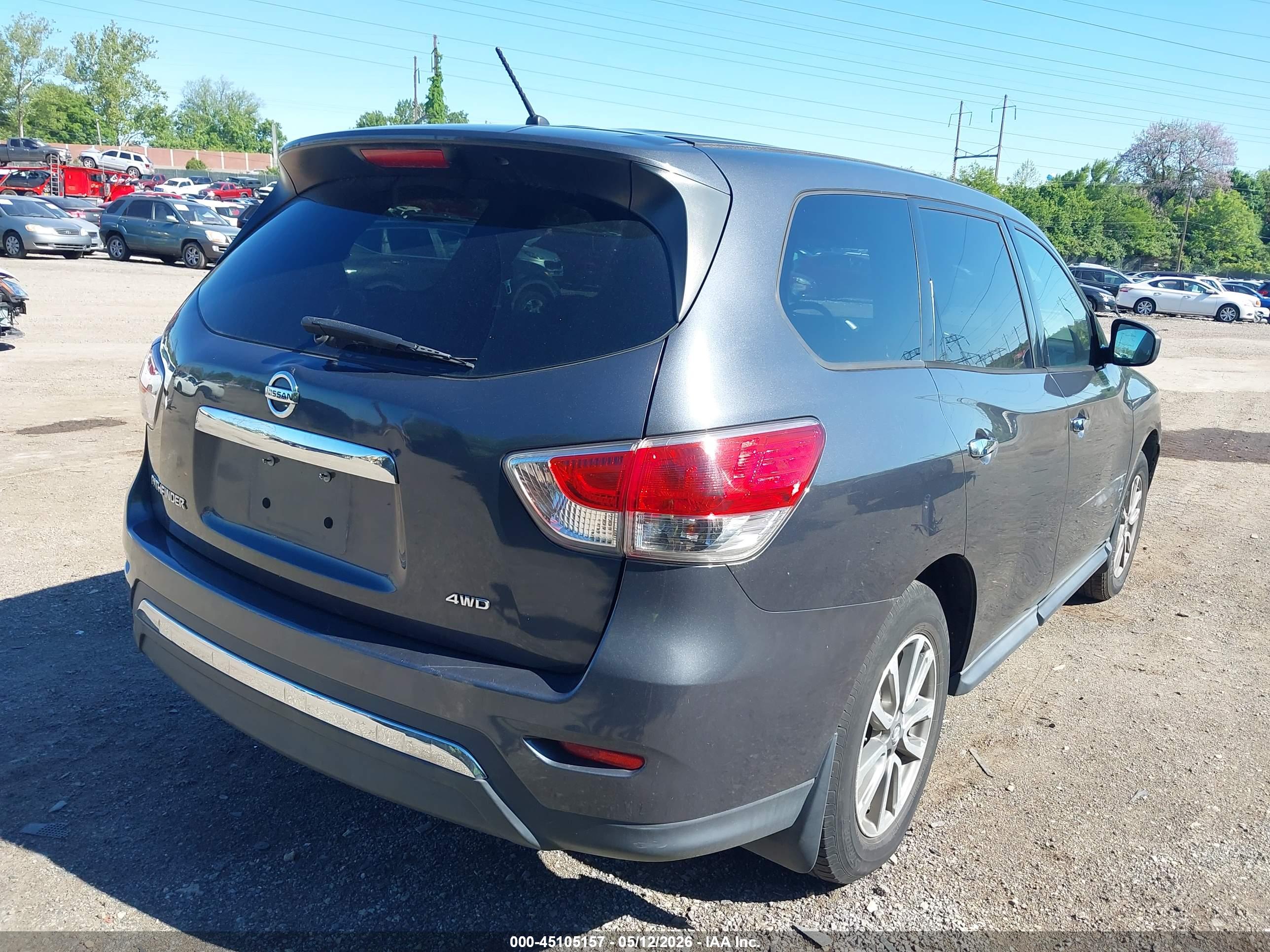 NISSAN PATHFINDER image 4