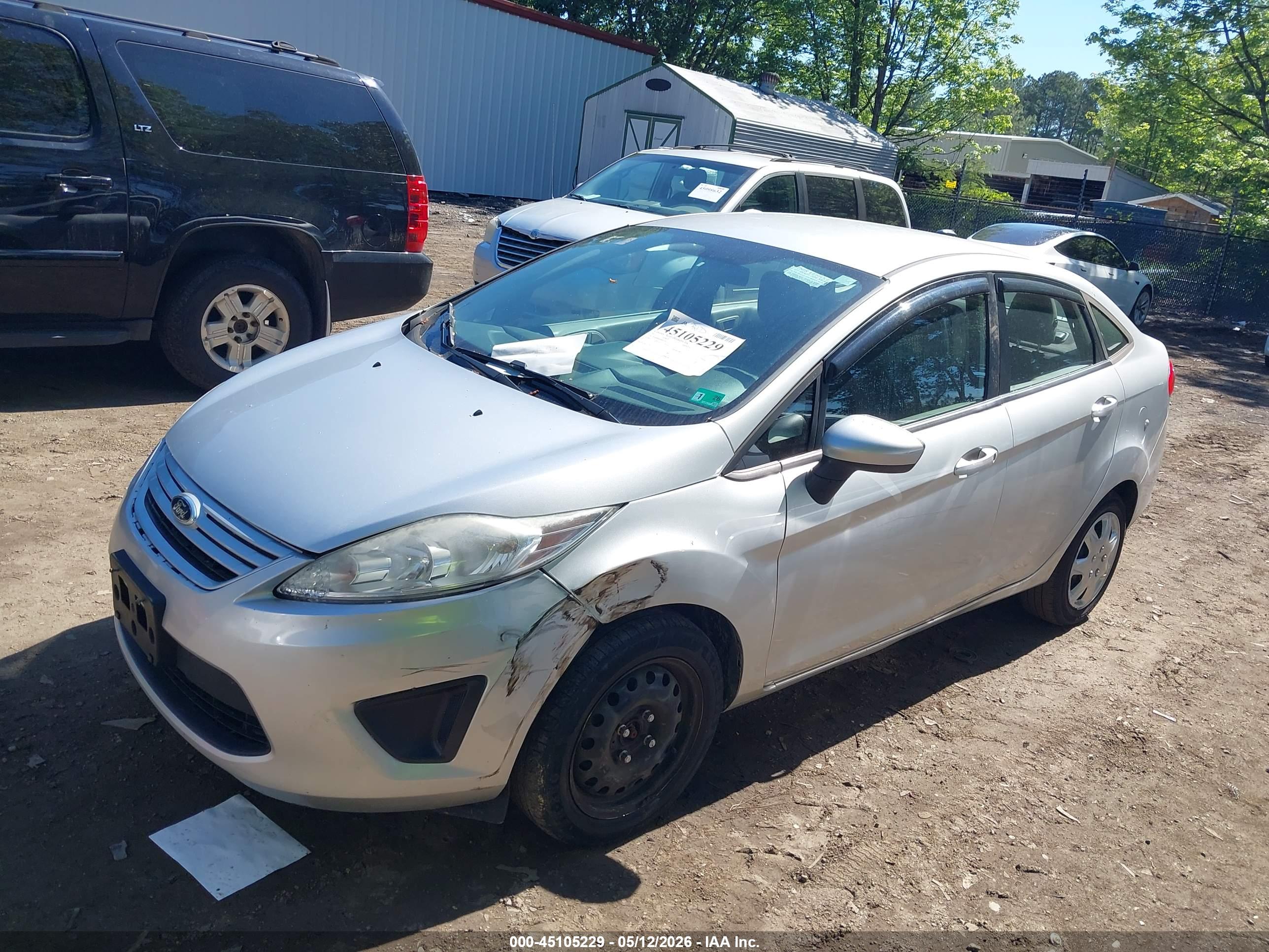 FORD FIESTA image 2