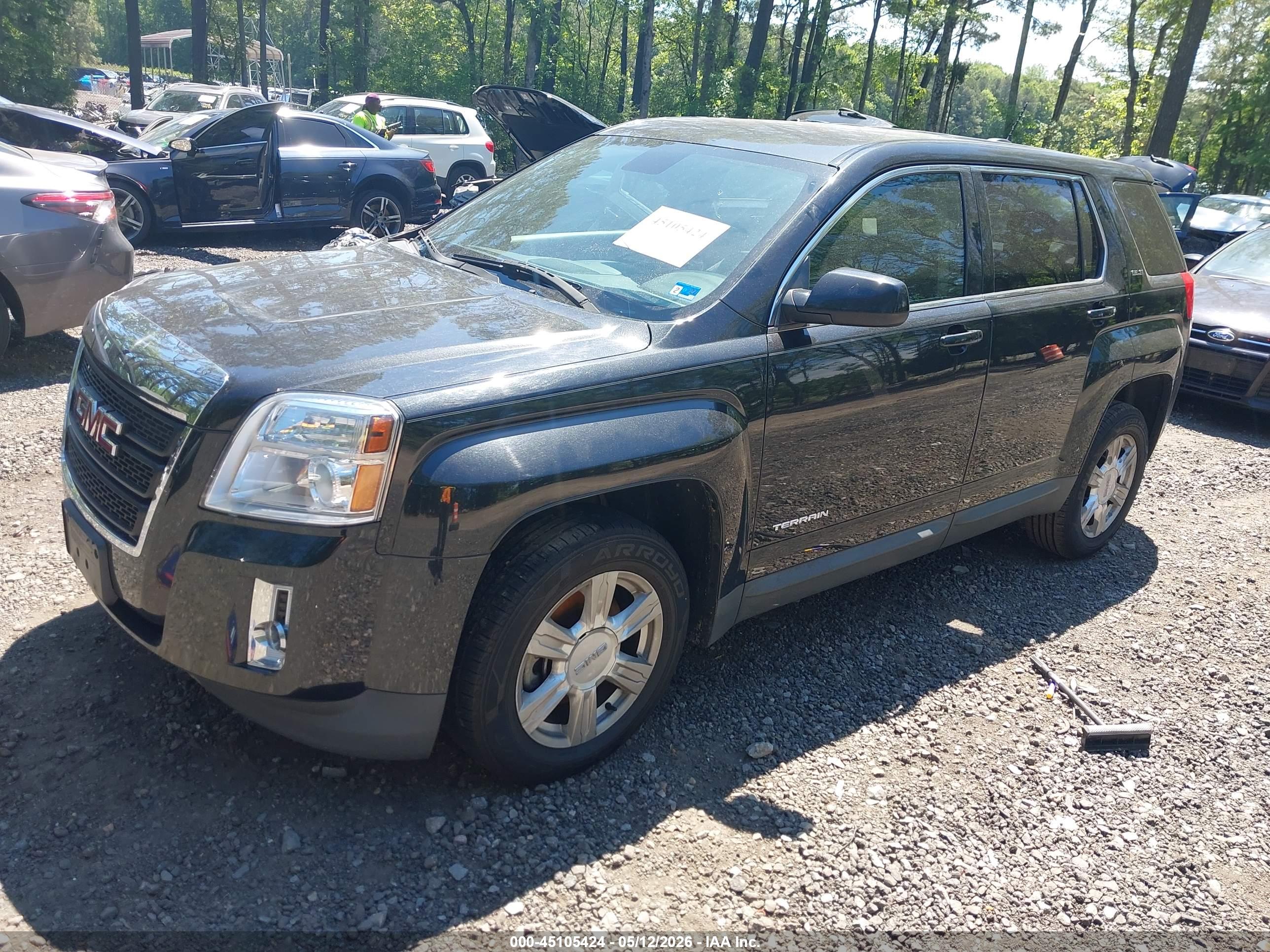 GMC TERRAIN image 2