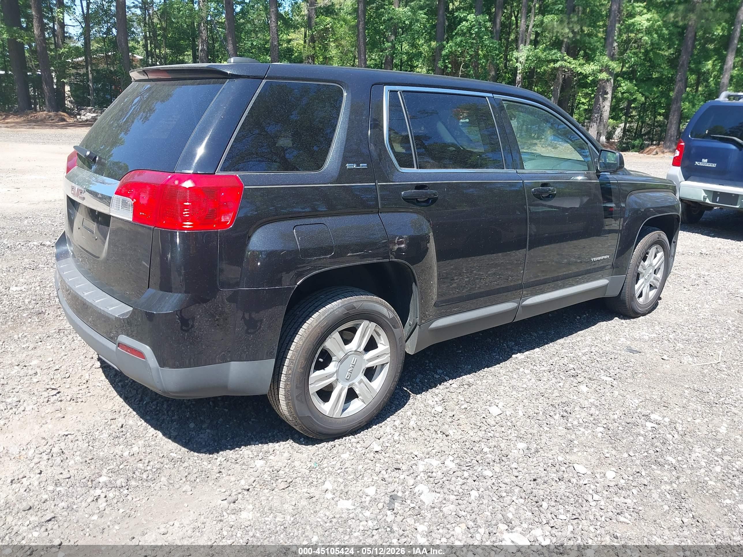 GMC TERRAIN image 4