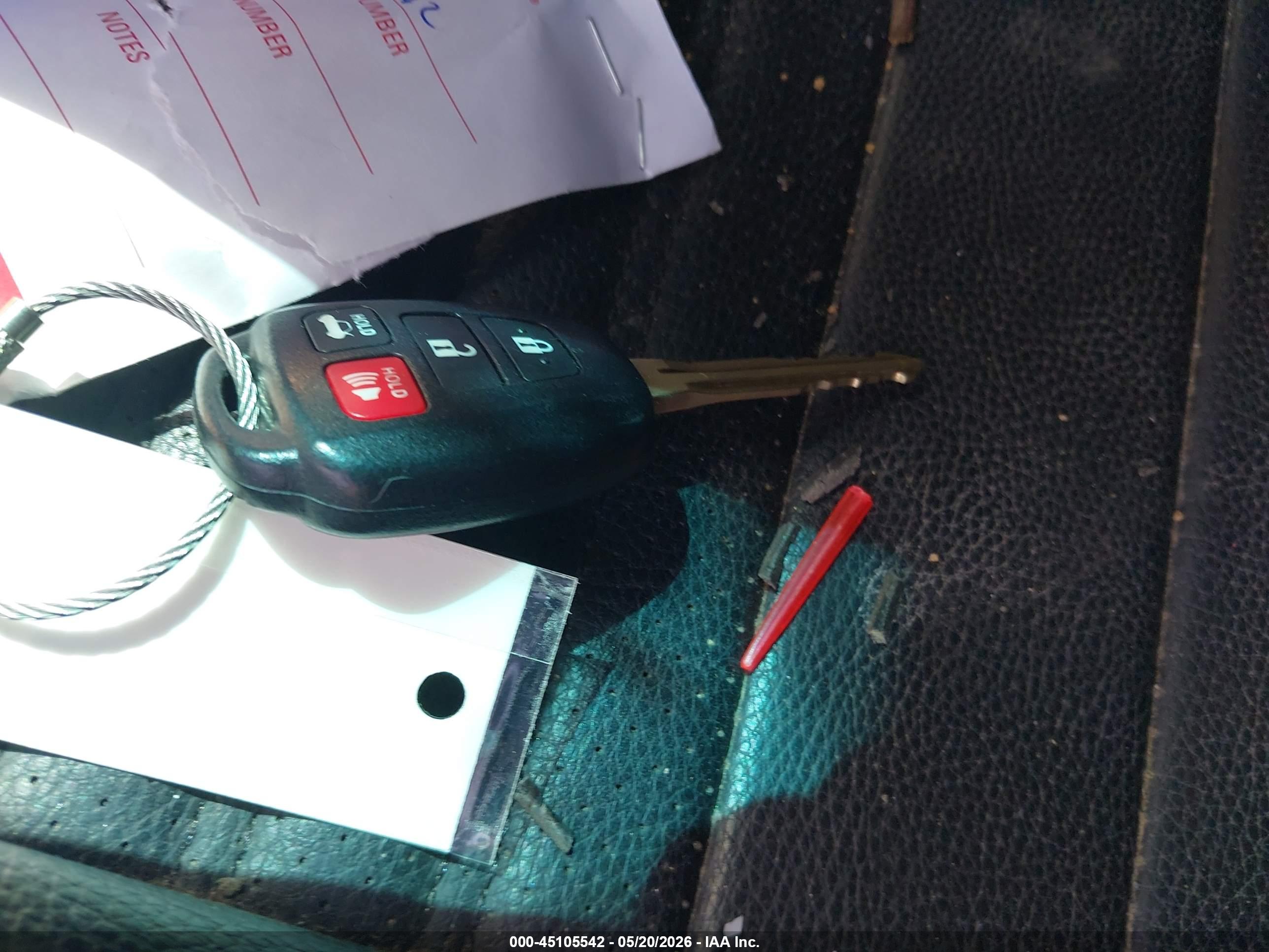 TOYOTA CAMRY image 11