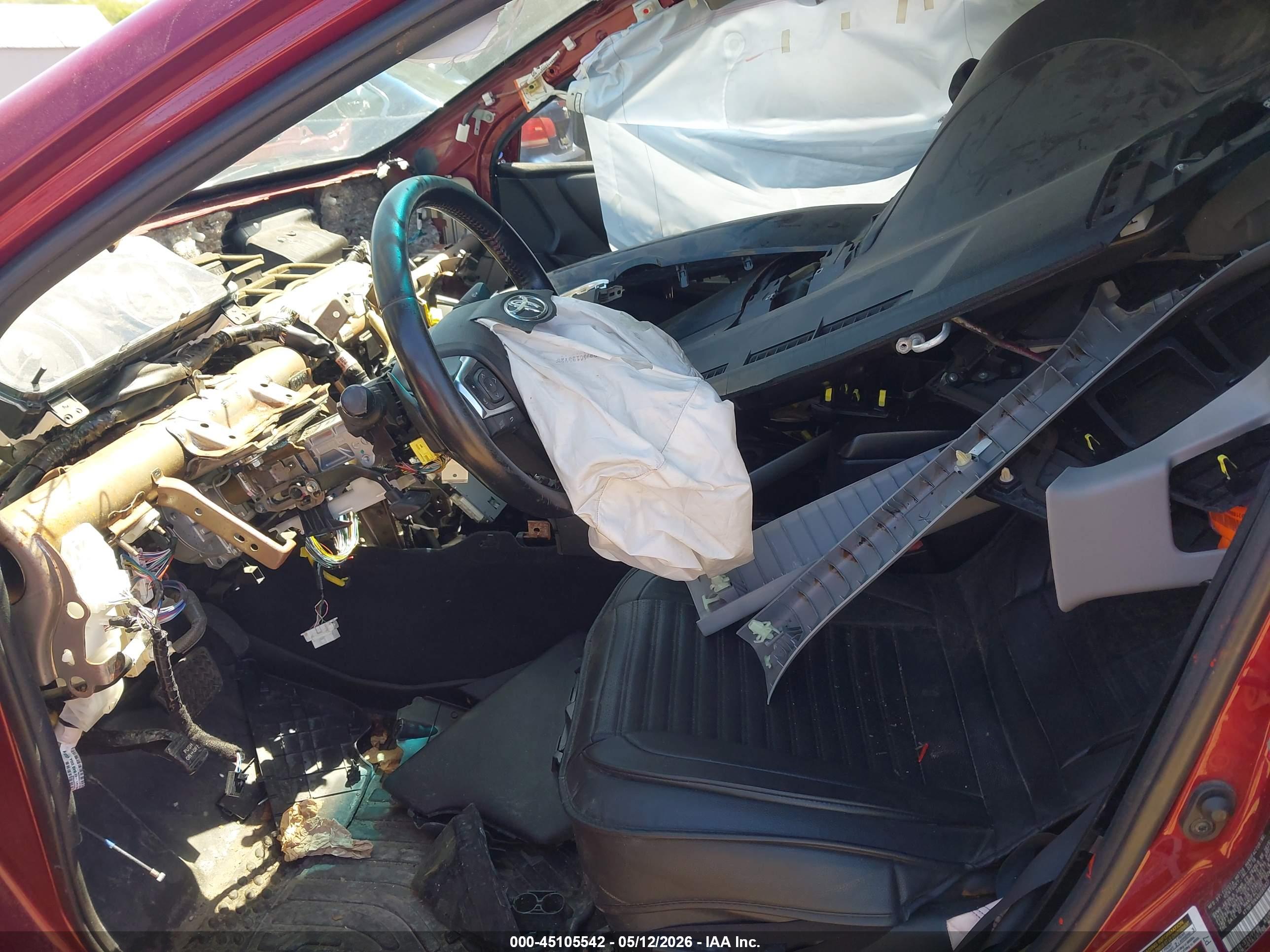 TOYOTA CAMRY image 5