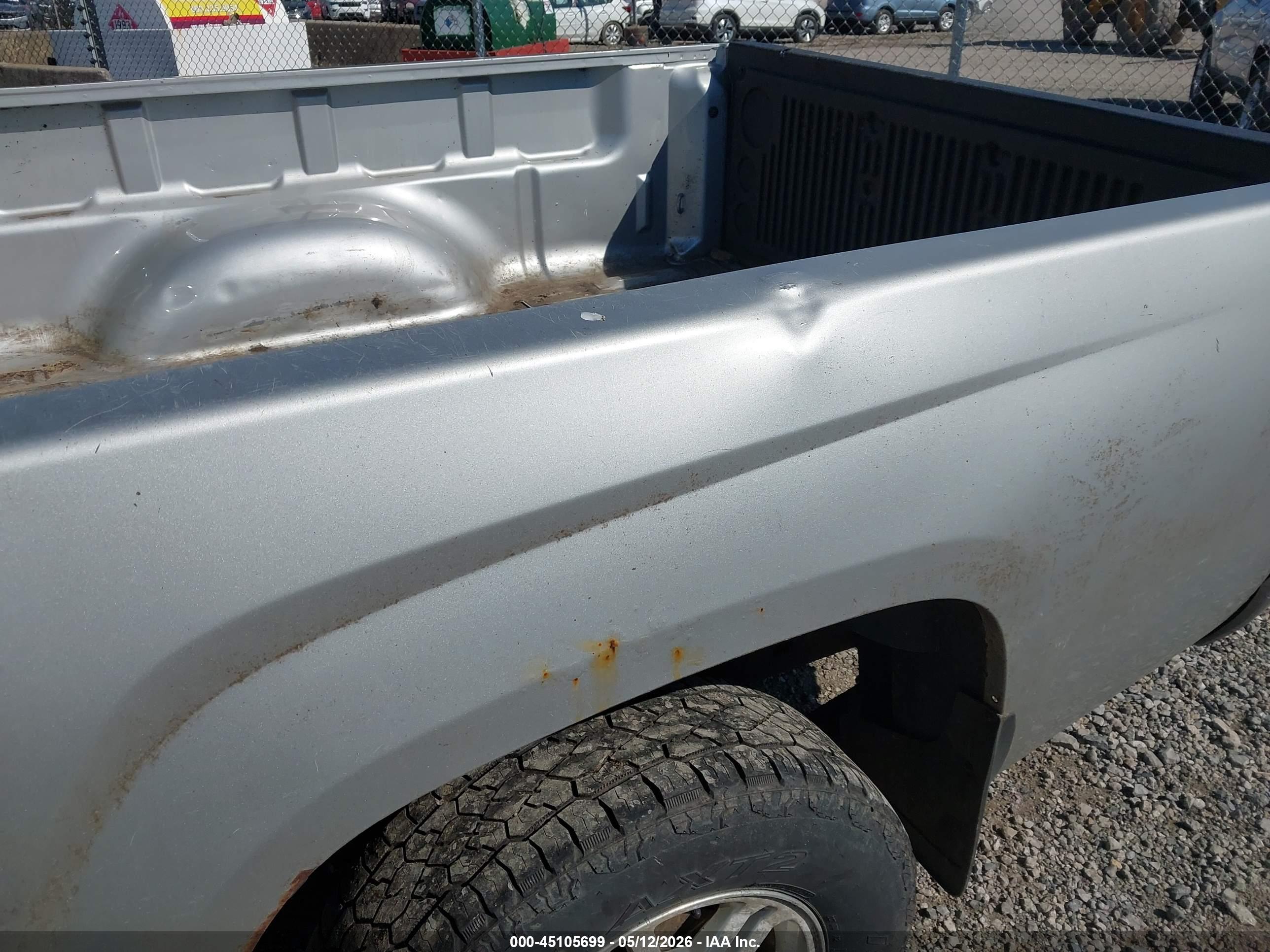 GMC CANYON image 6