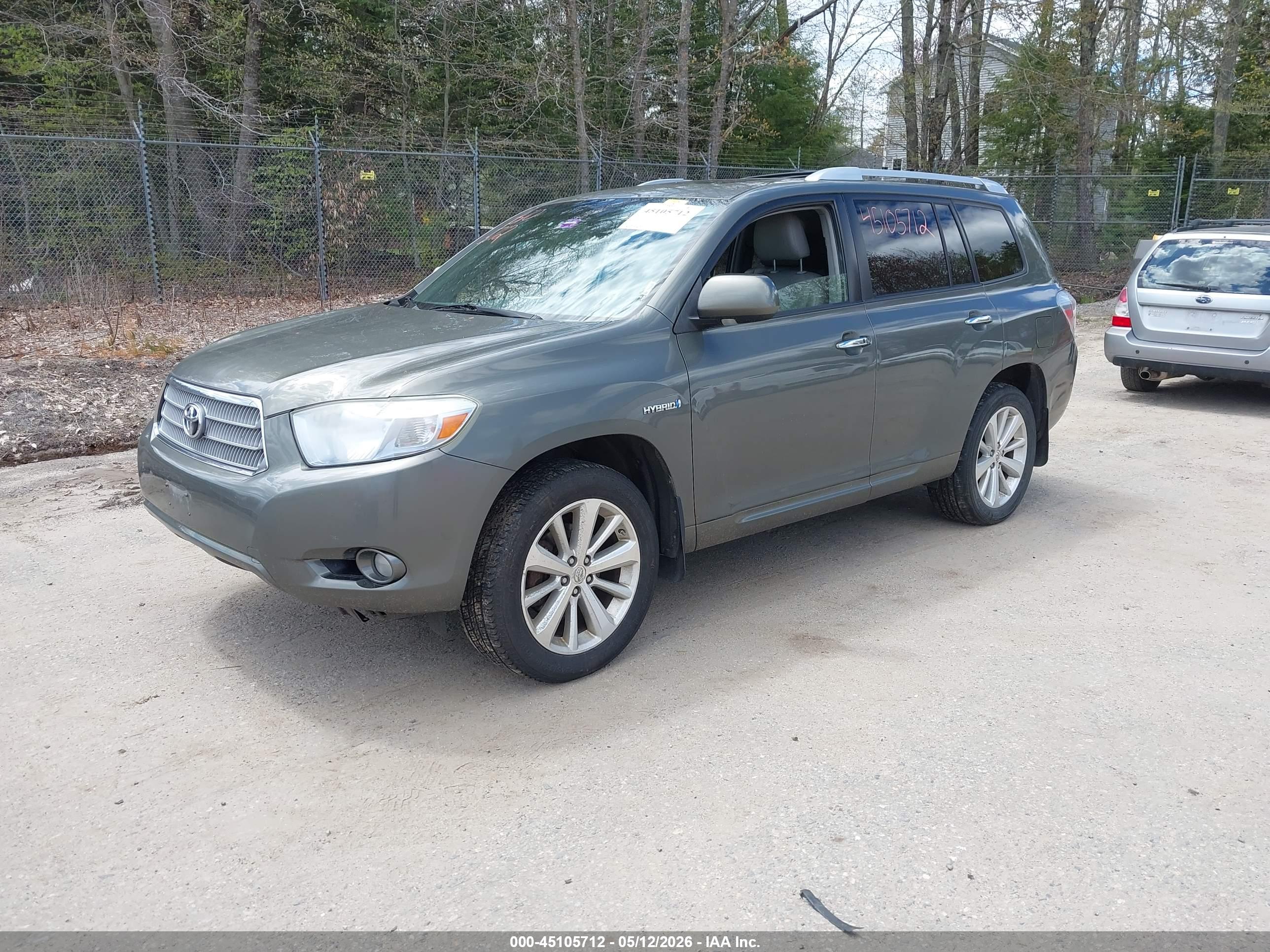 TOYOTA HIGHLANDER image 2