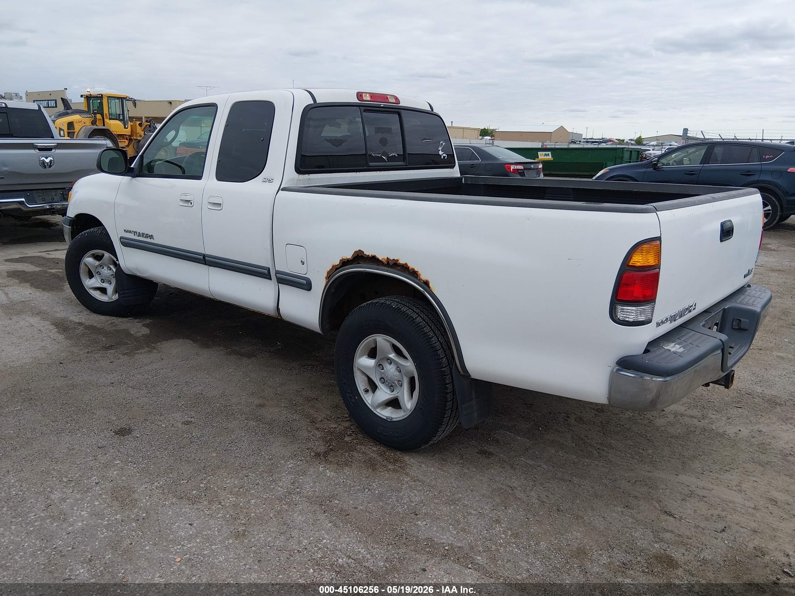 TOYOTA TUNDRA image 3
