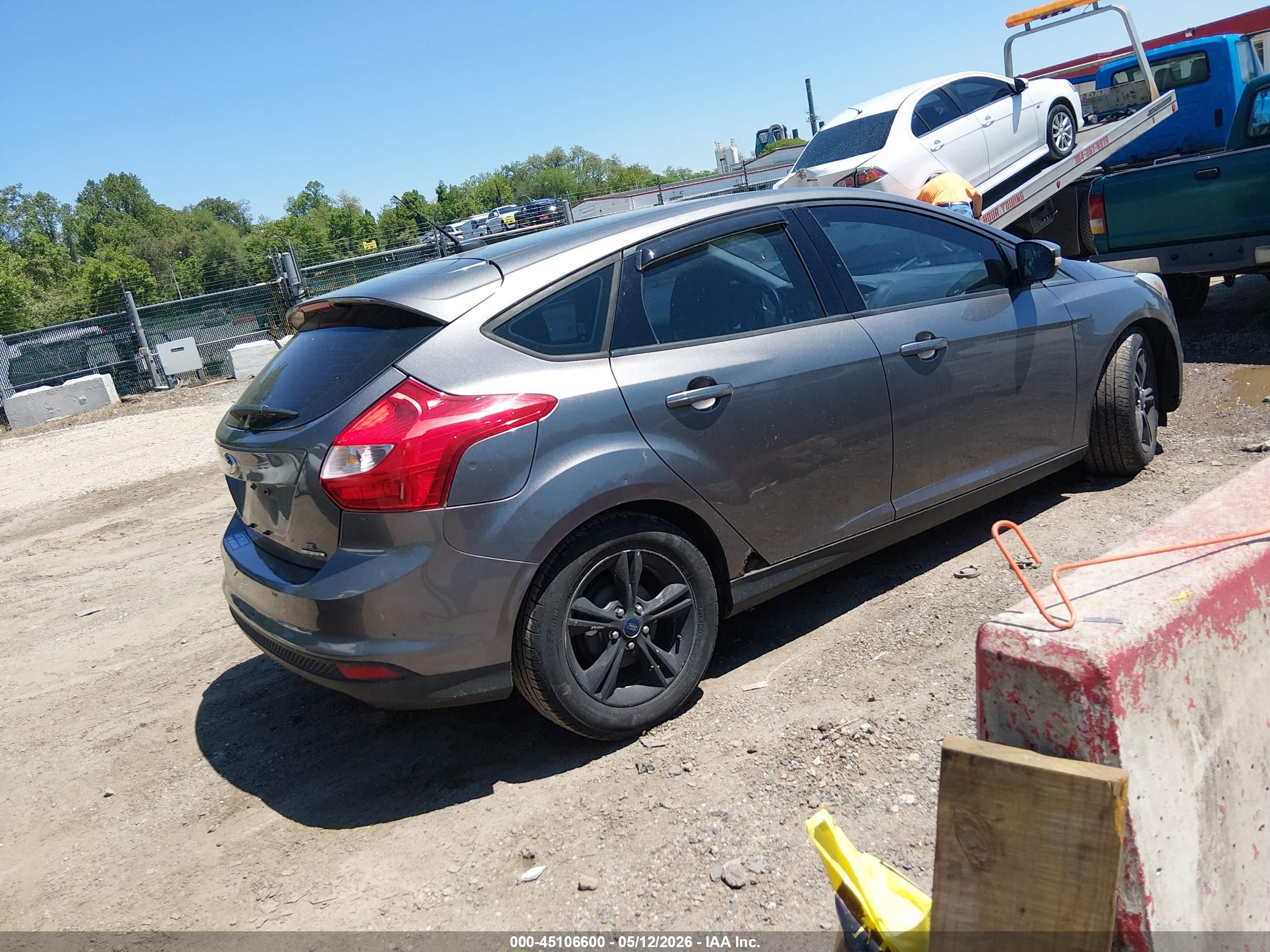 FORD FOCUS image 4