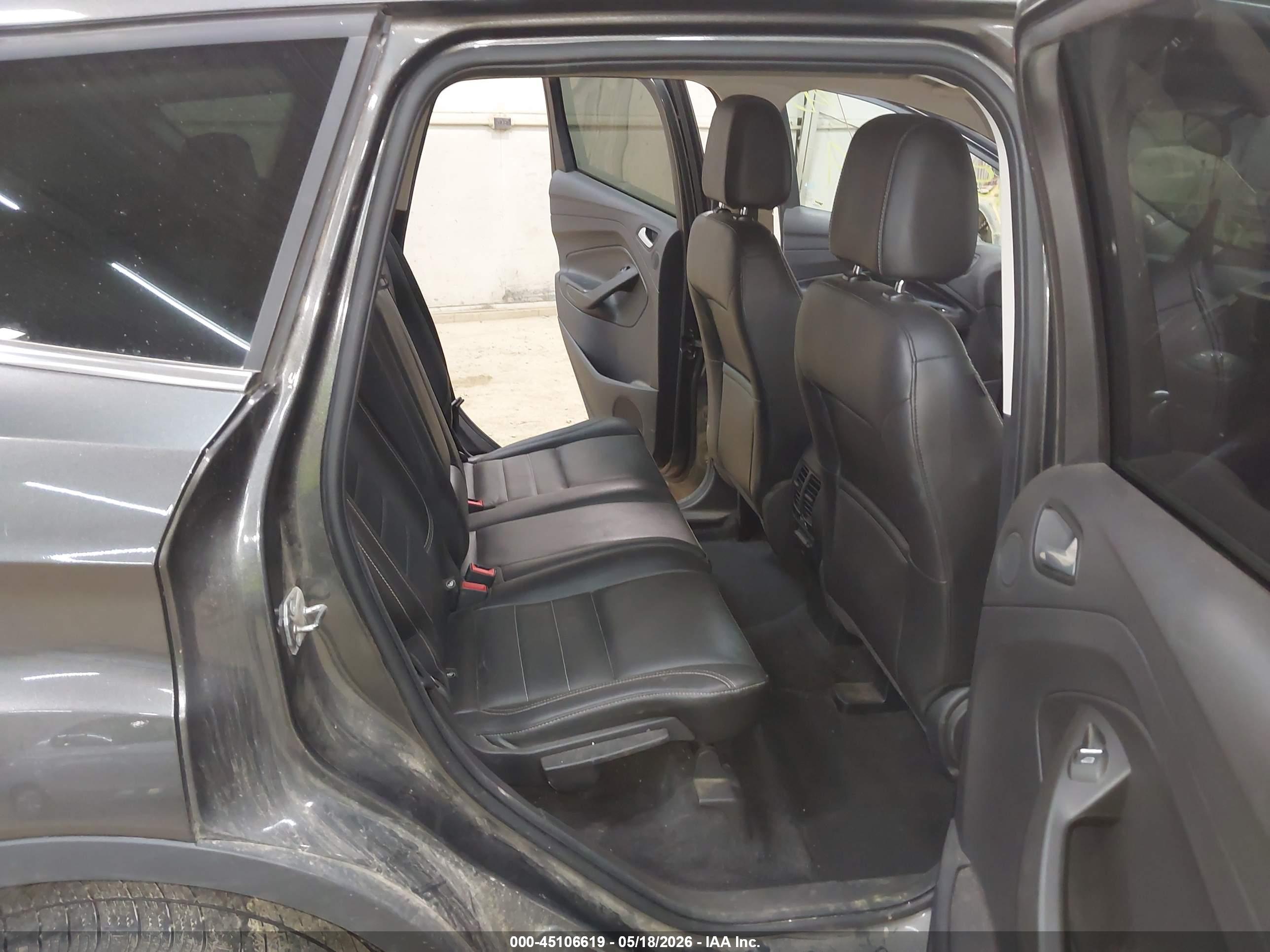FORD ESCAPE image 8