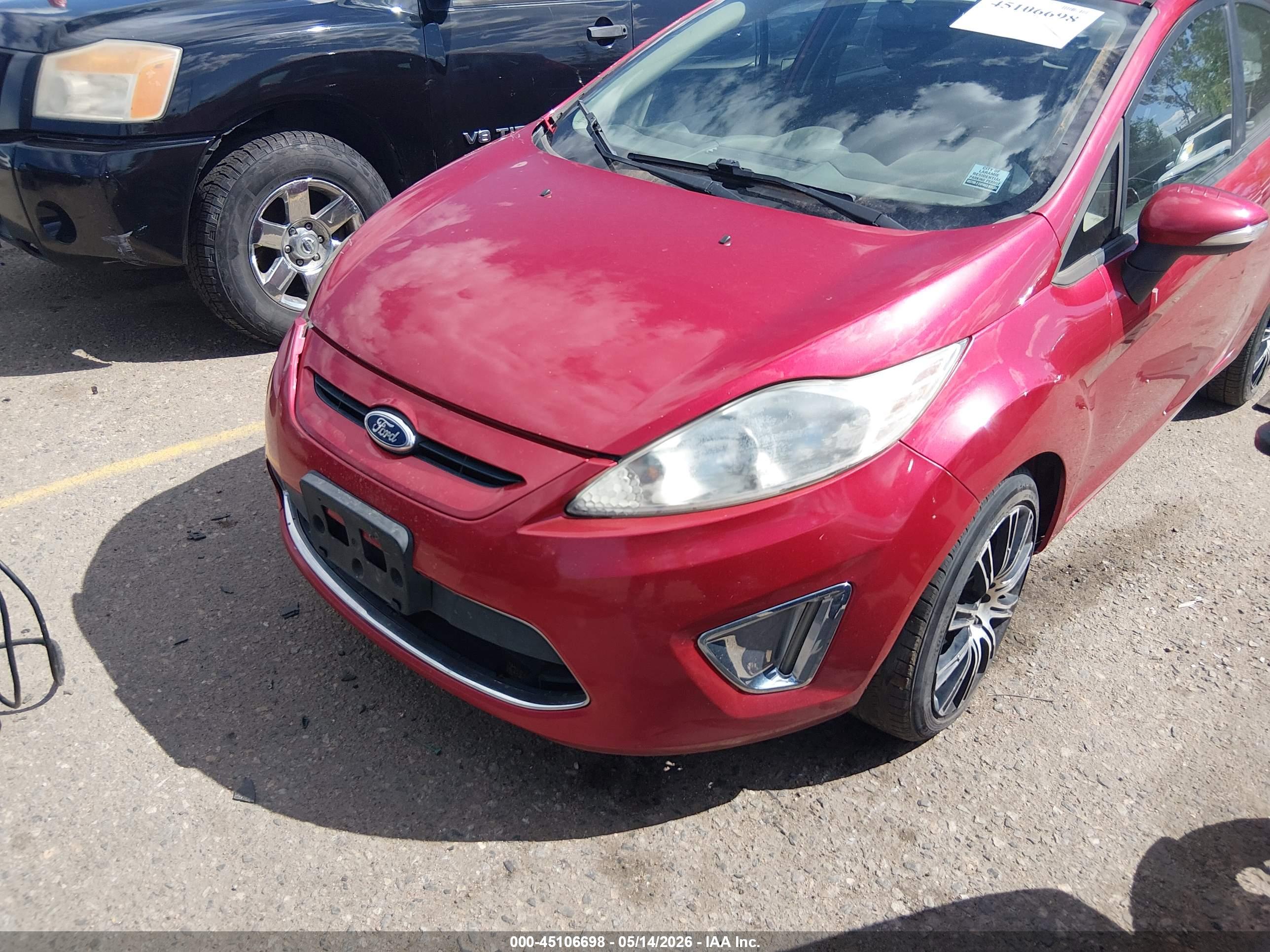 FORD FIESTA image 6