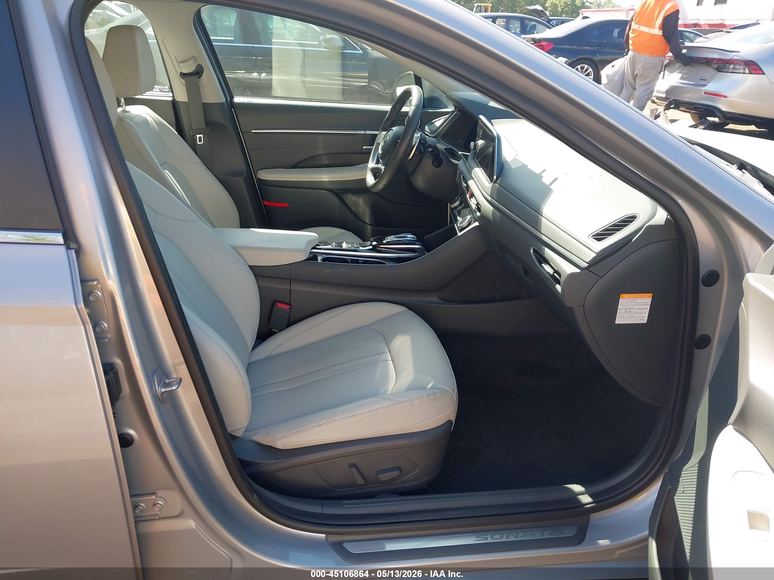 HYUNDAI SONATA image 5