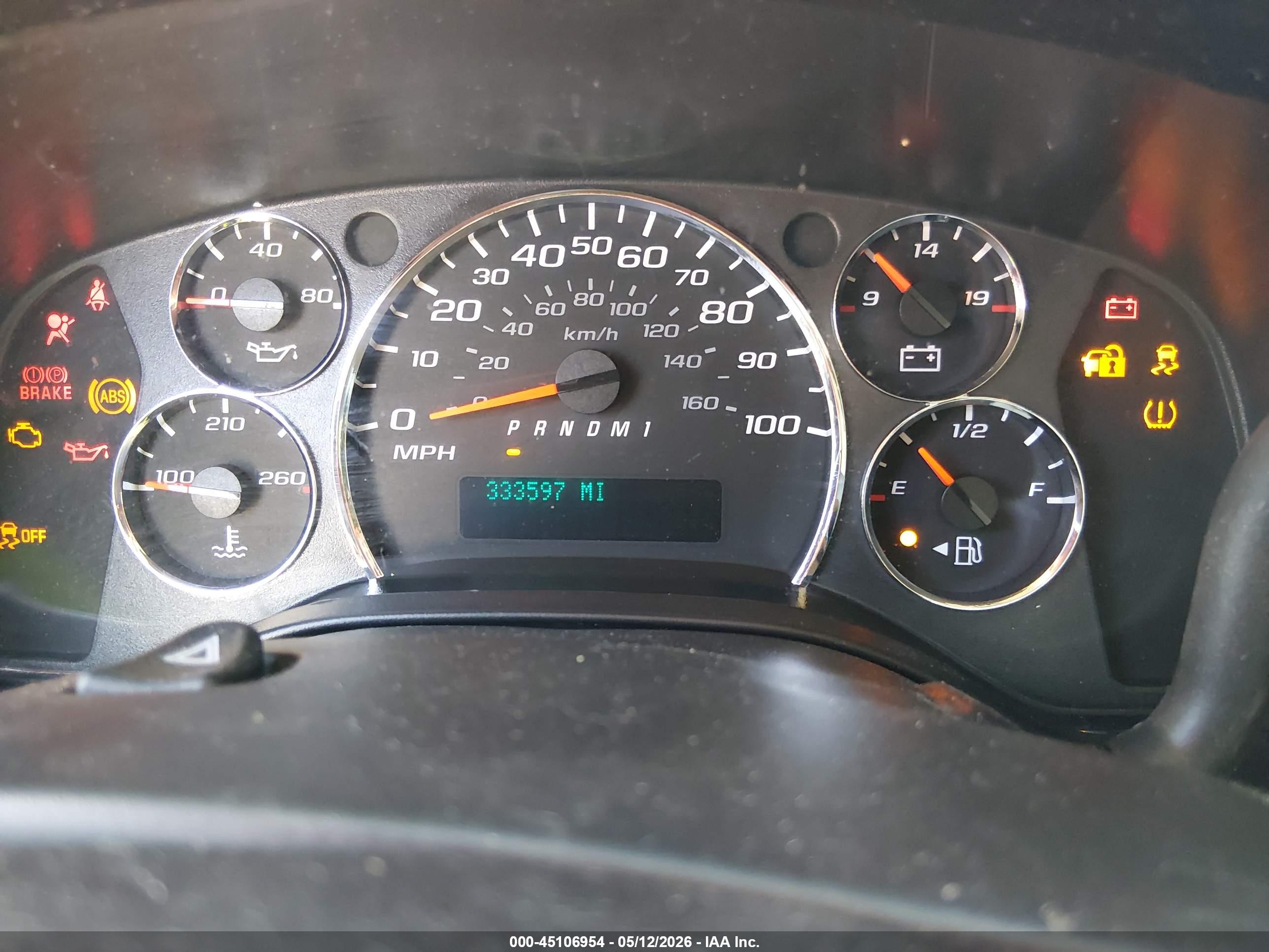 CHEVROLET EXPRESS image 7