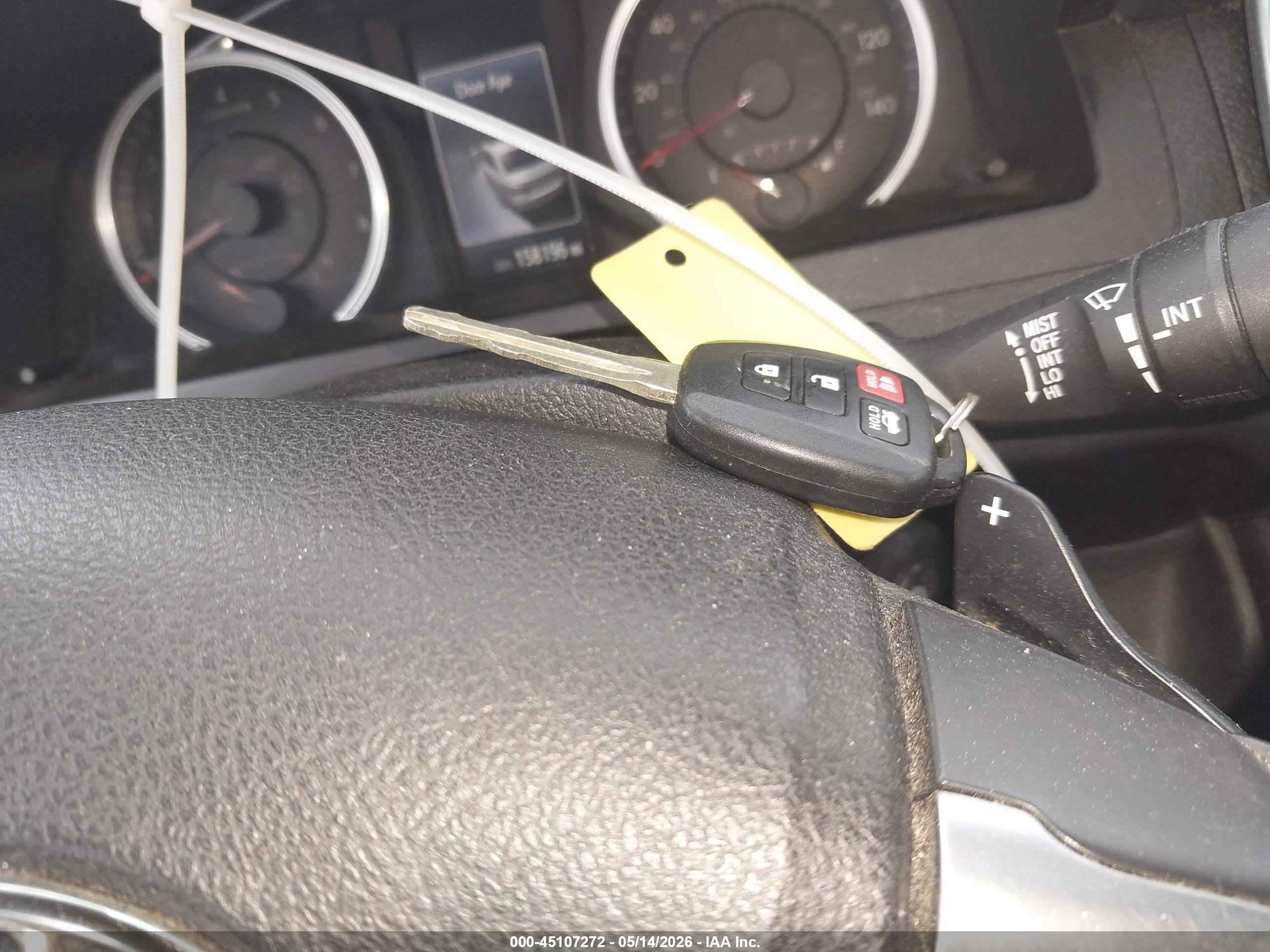 TOYOTA CAMRY image 11