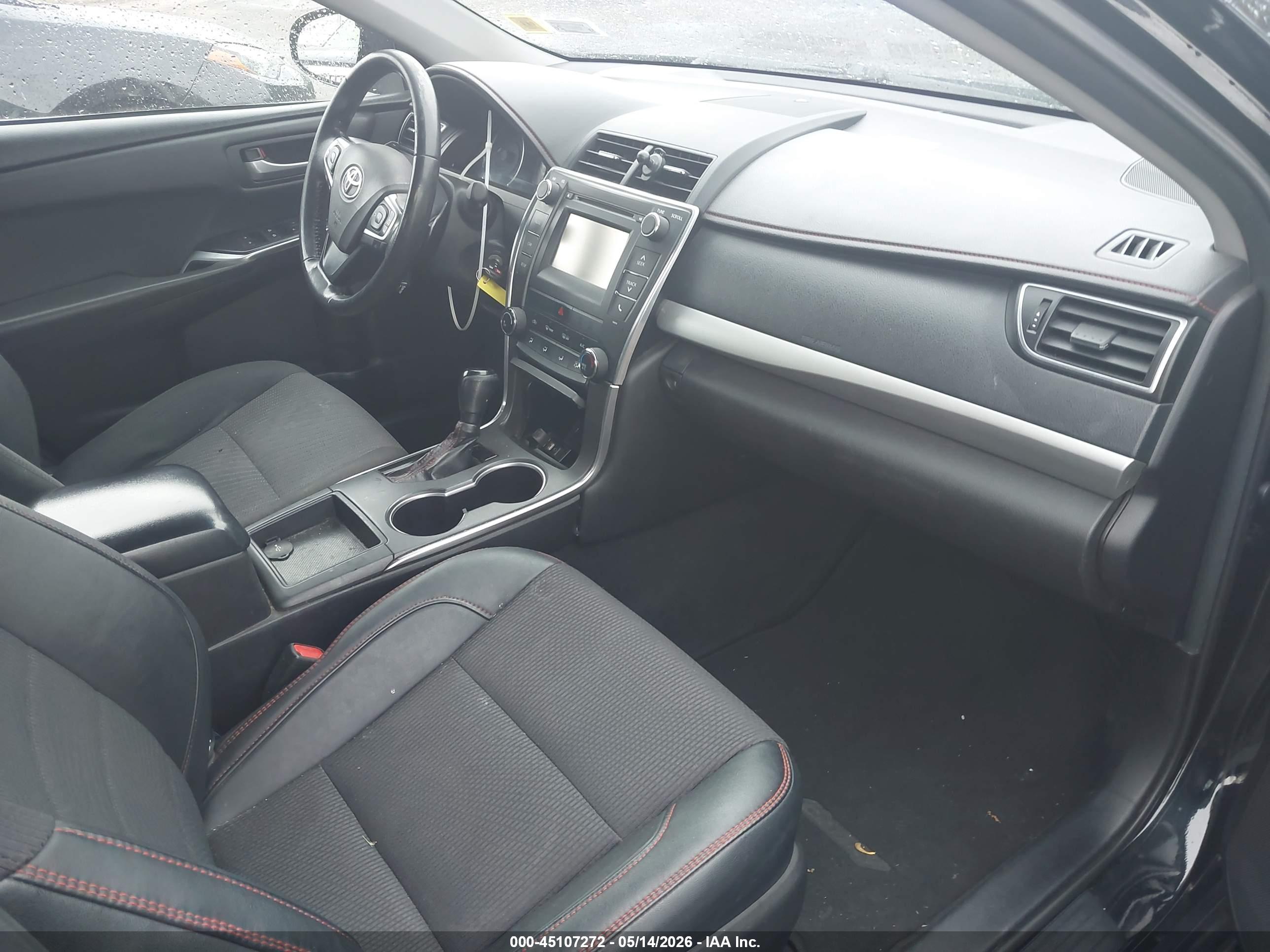 TOYOTA CAMRY image 5