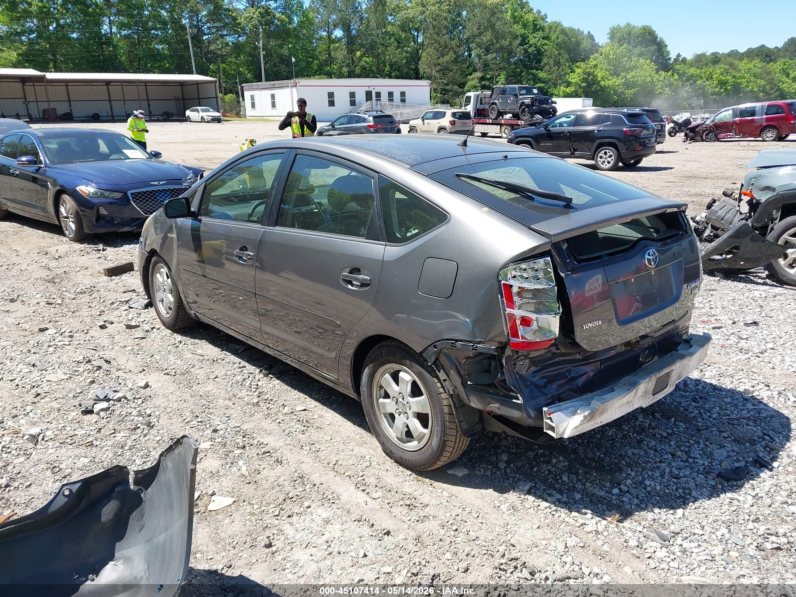 TOYOTA PRIUS image 3