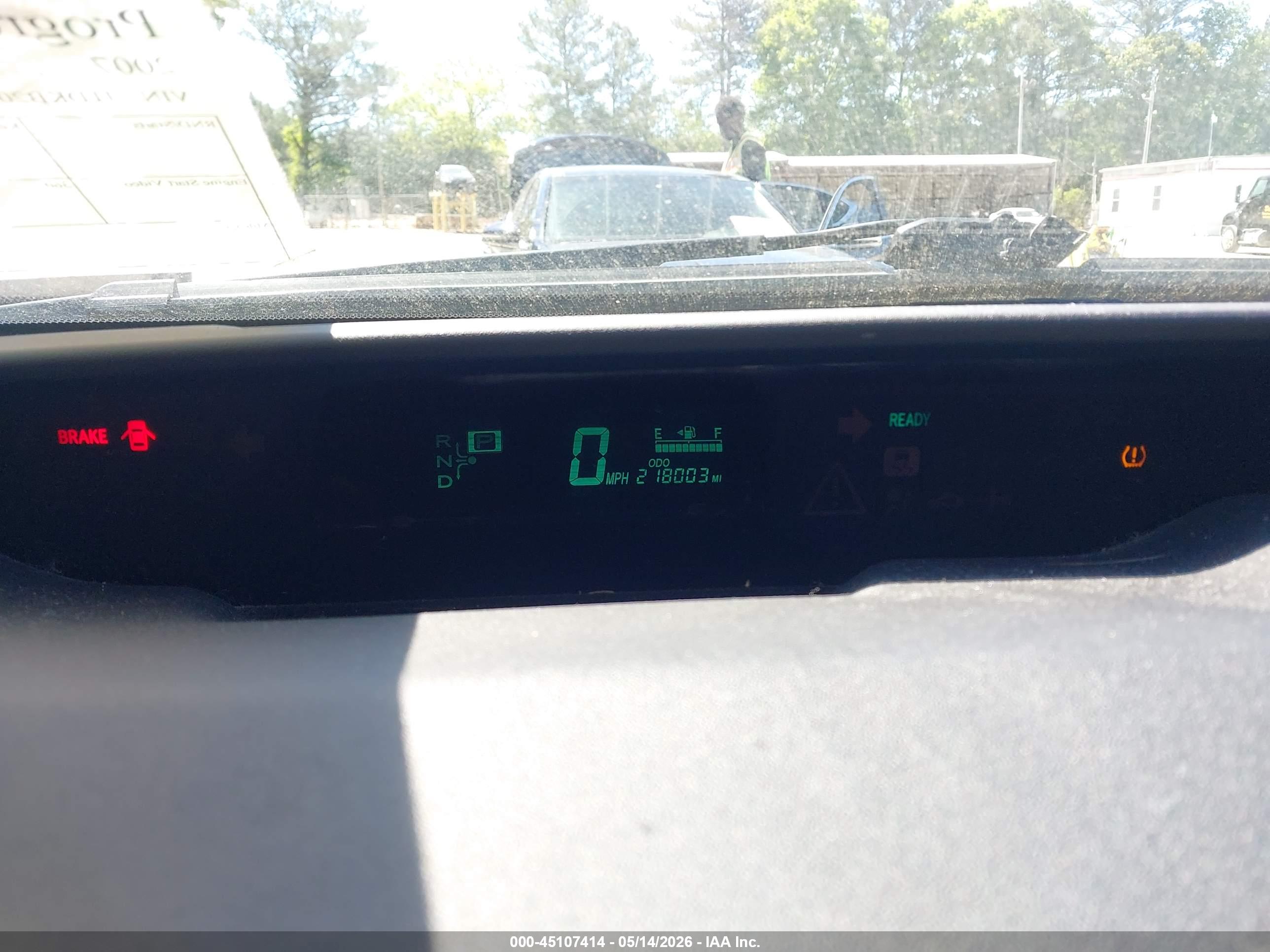 TOYOTA PRIUS image 7