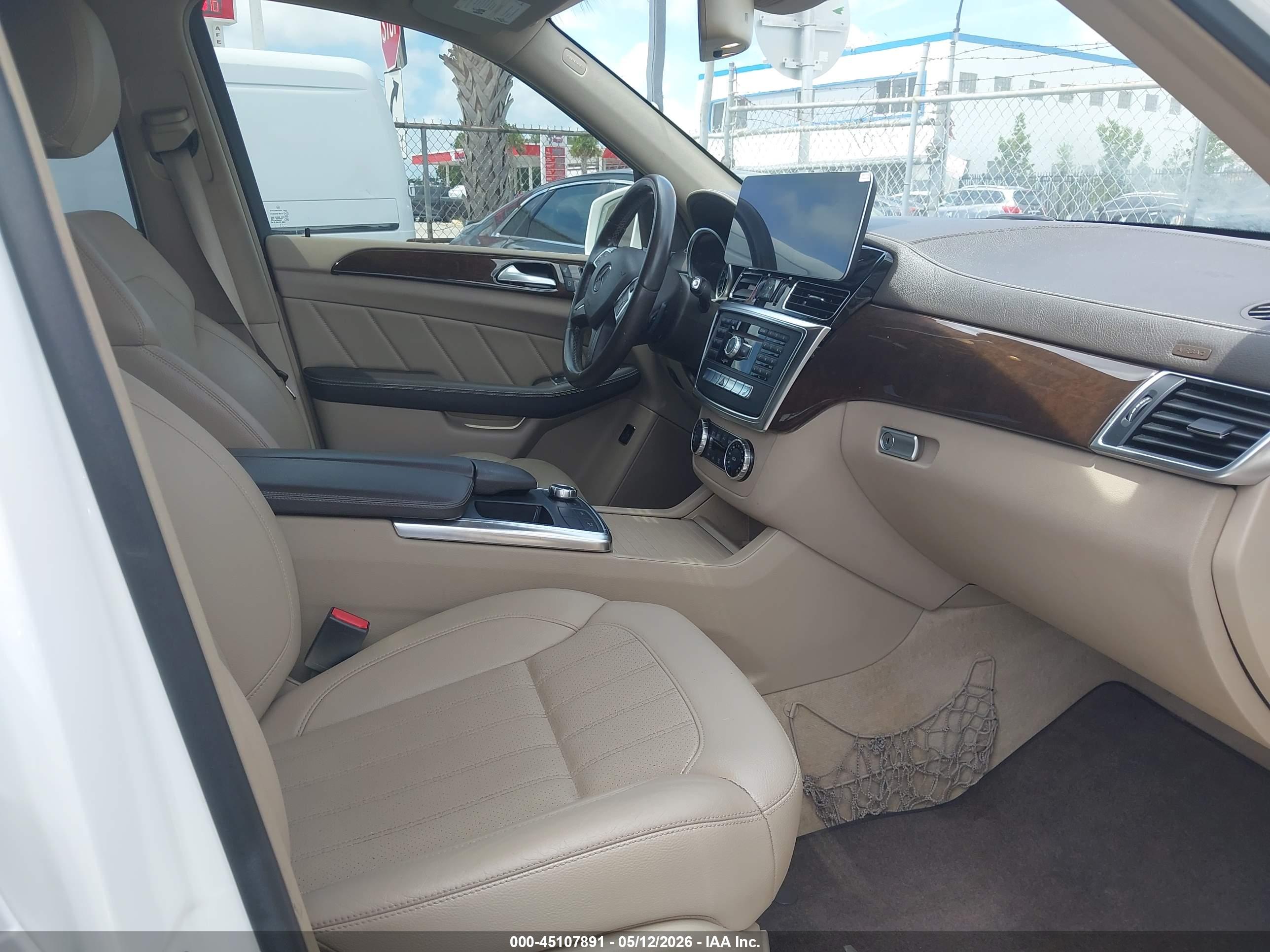 MERCEDES-BENZ GL image 5