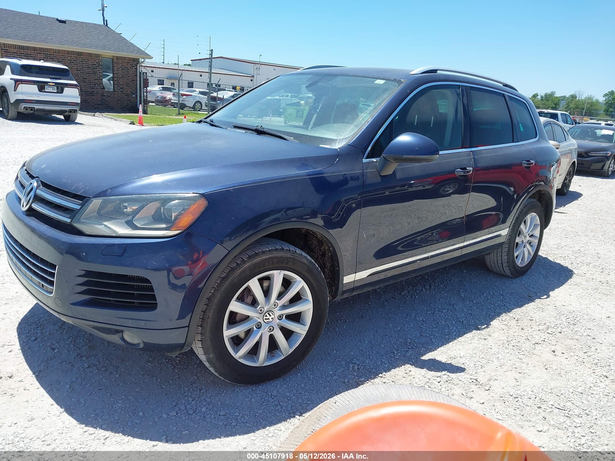 VOLKSWAGEN TOUAREG image 2