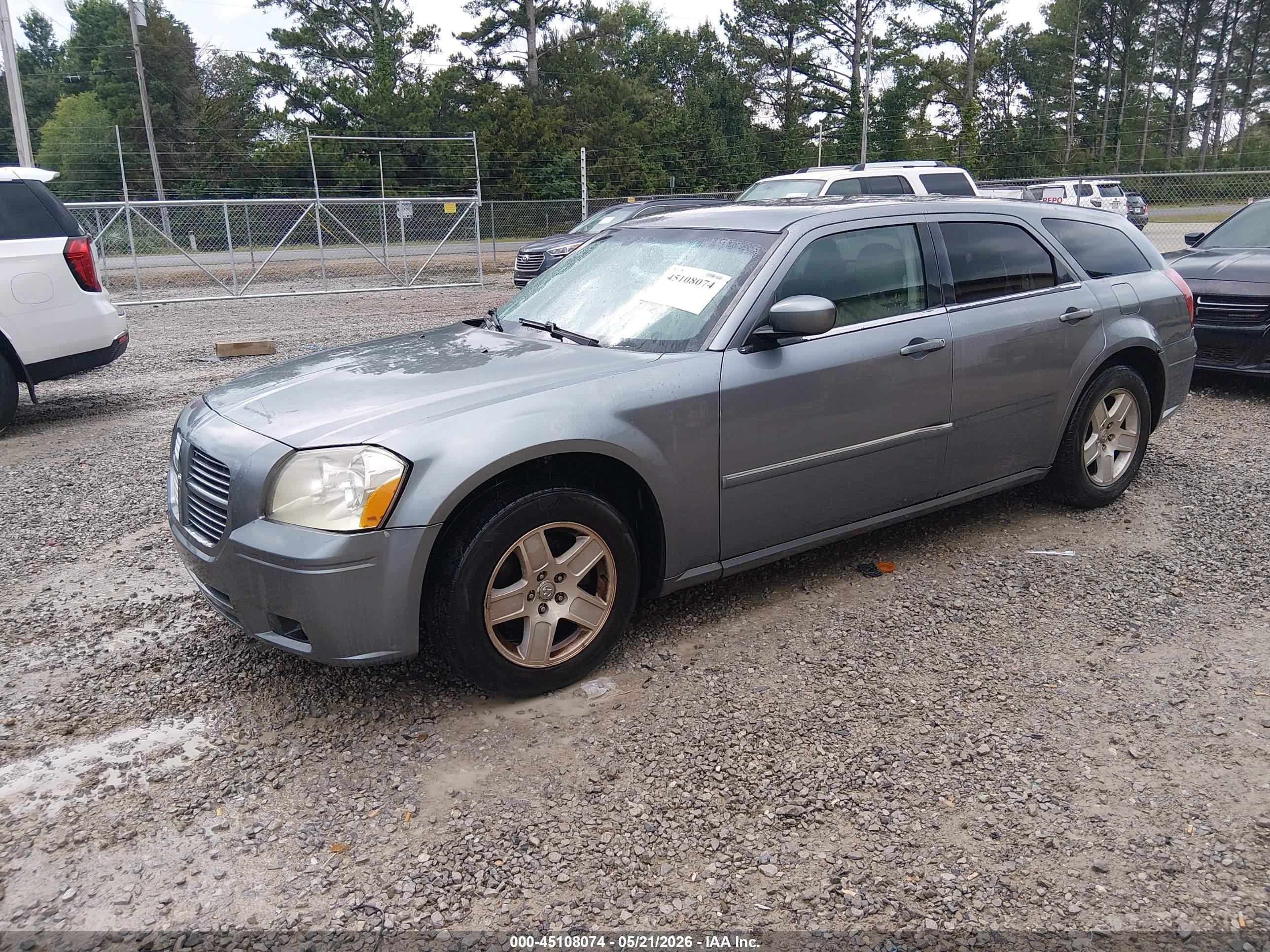 DODGE MAGNUM image 2