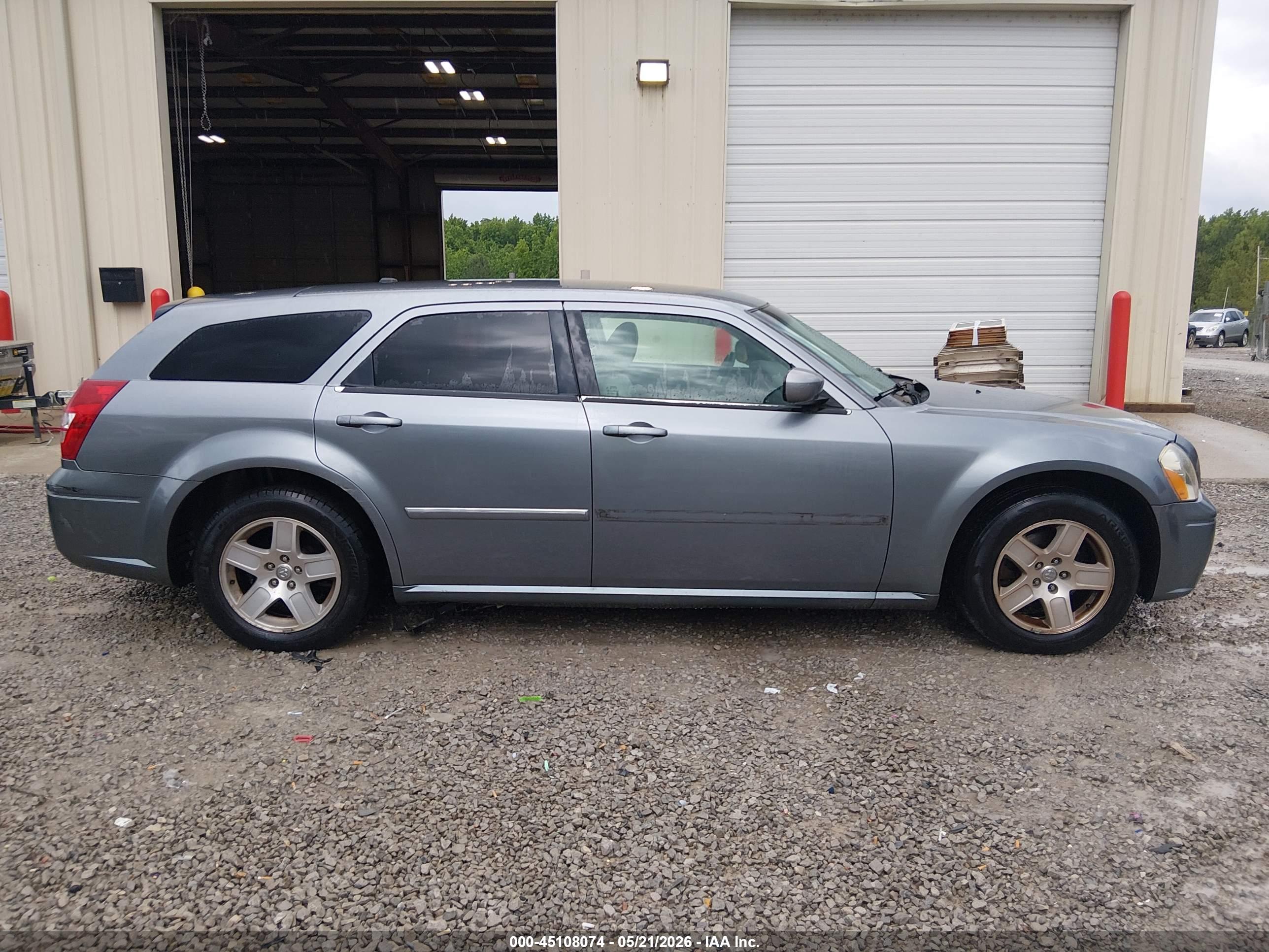 DODGE MAGNUM image 6