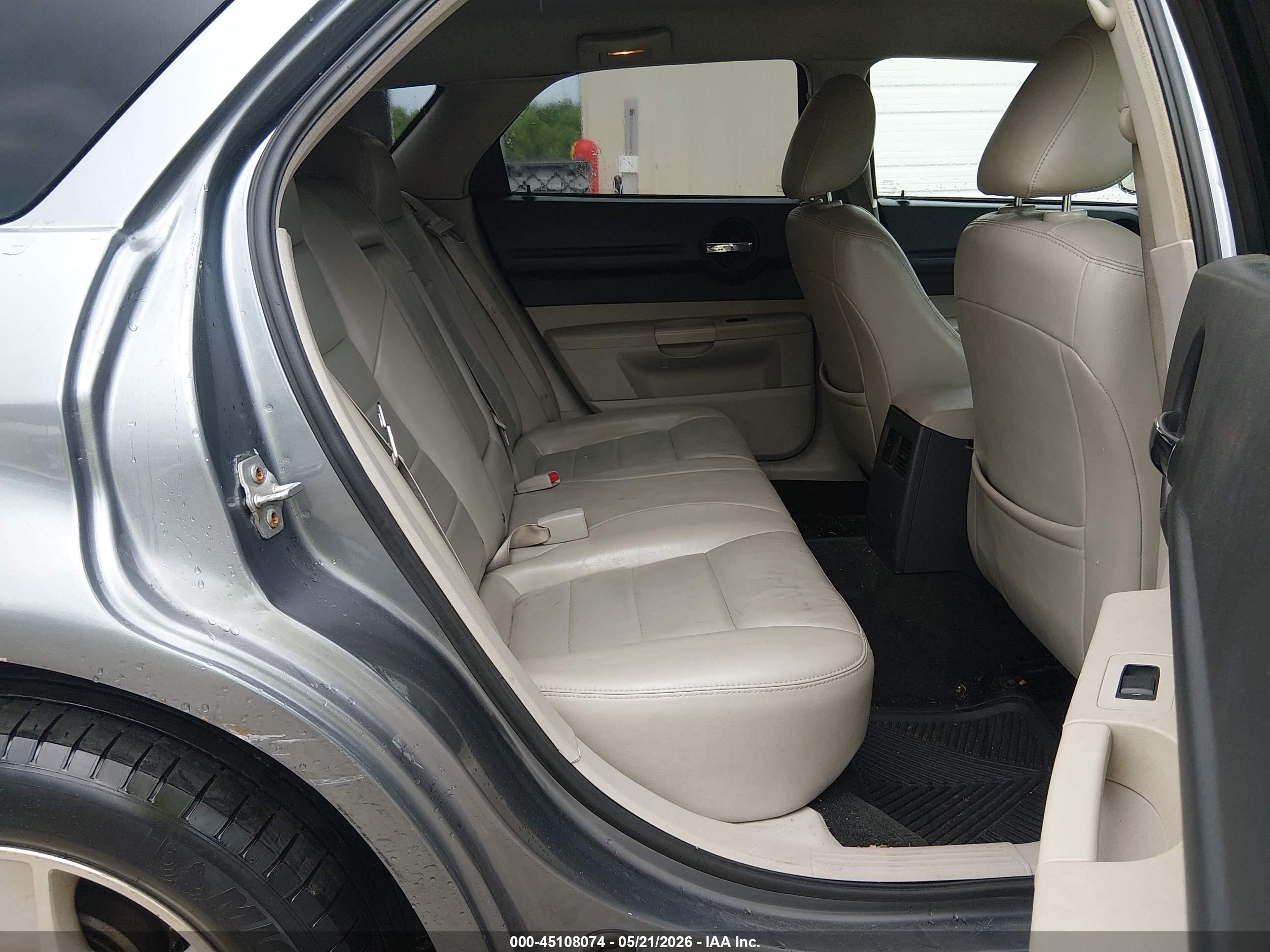 DODGE MAGNUM image 8