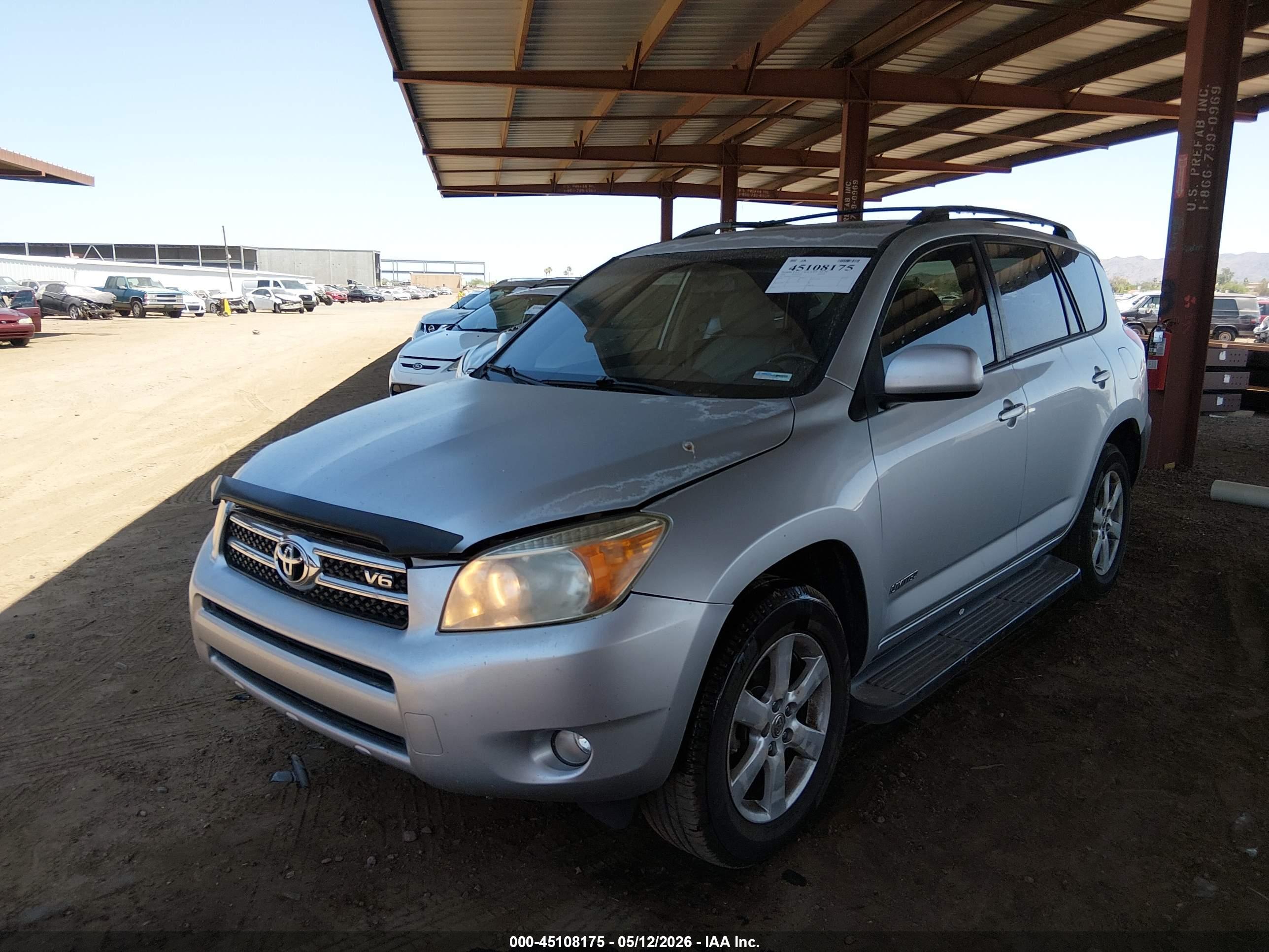 TOYOTA RAV4 image 6