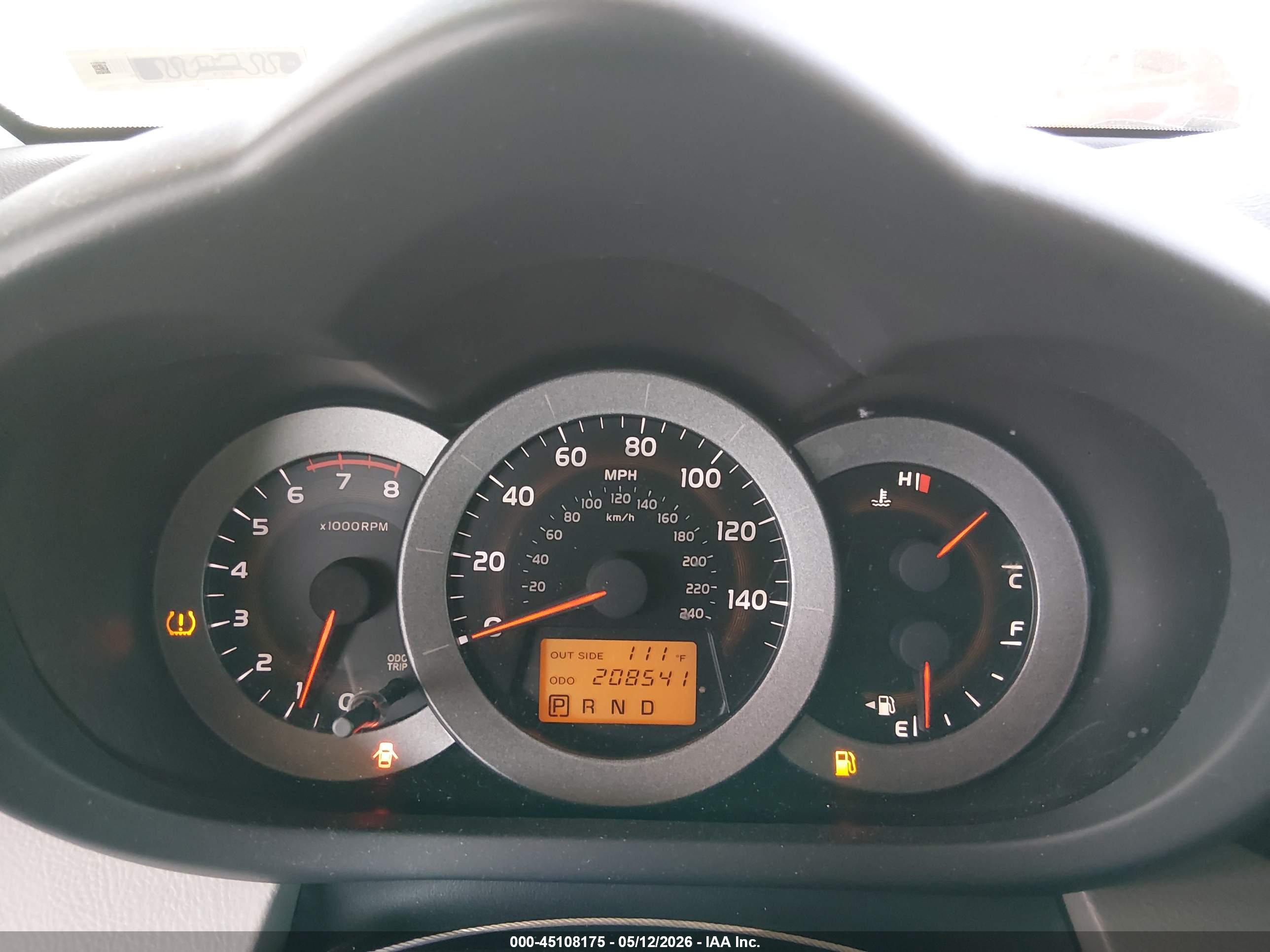 TOYOTA RAV4 image 7