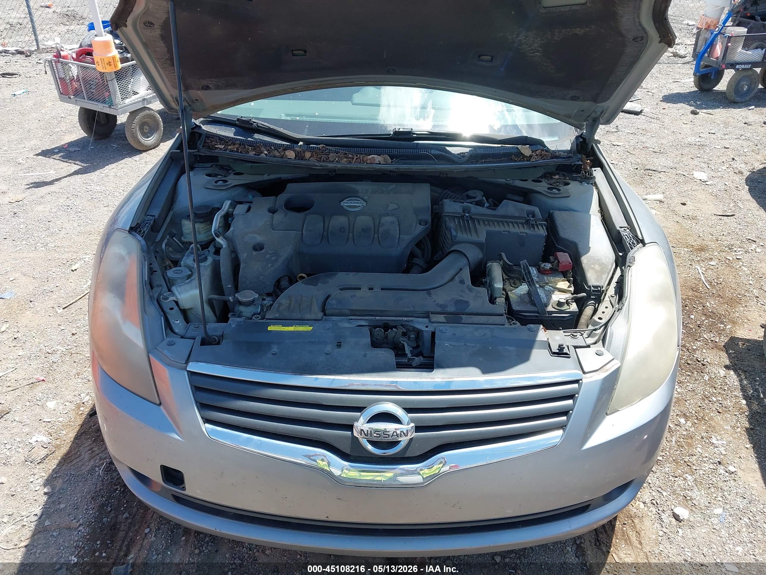 NISSAN ALTIMA image 10