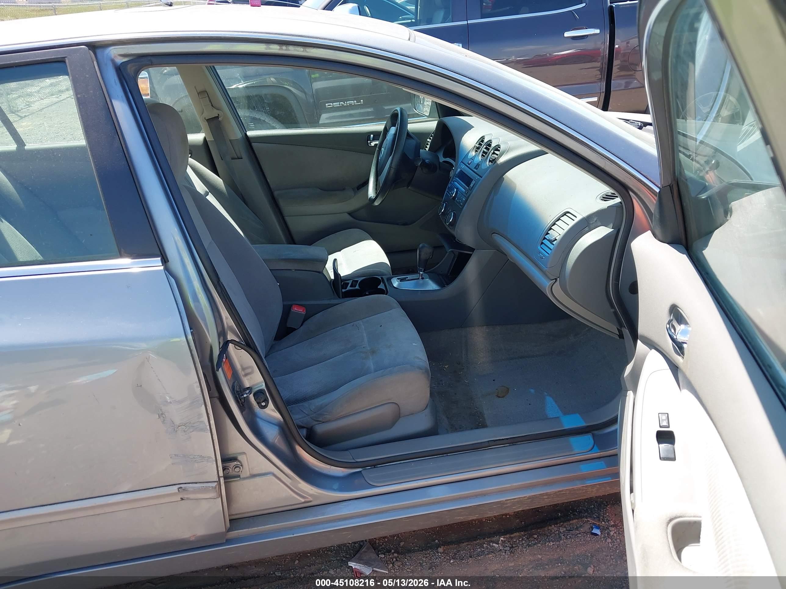 NISSAN ALTIMA image 5