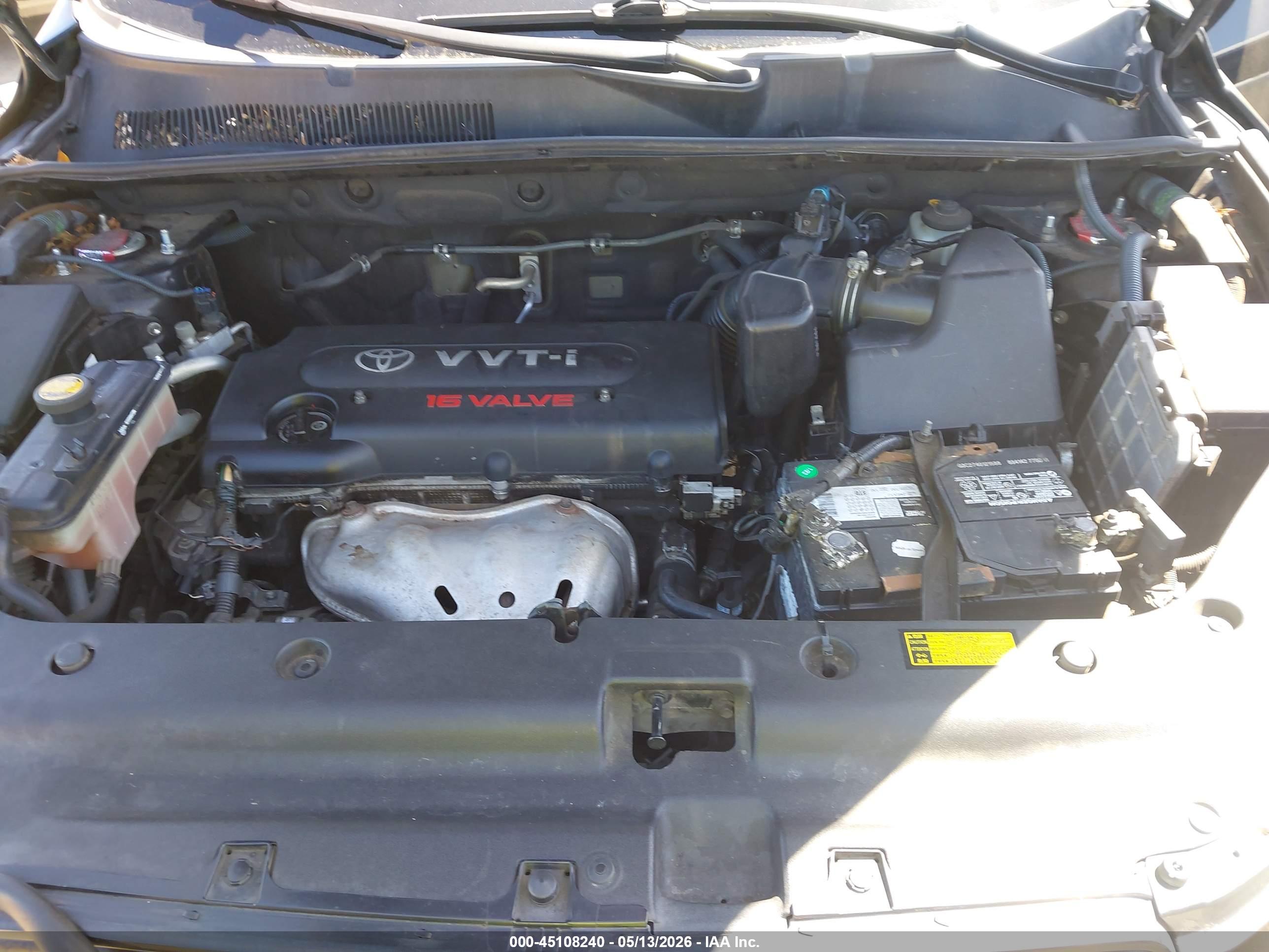 TOYOTA RAV4 image 10