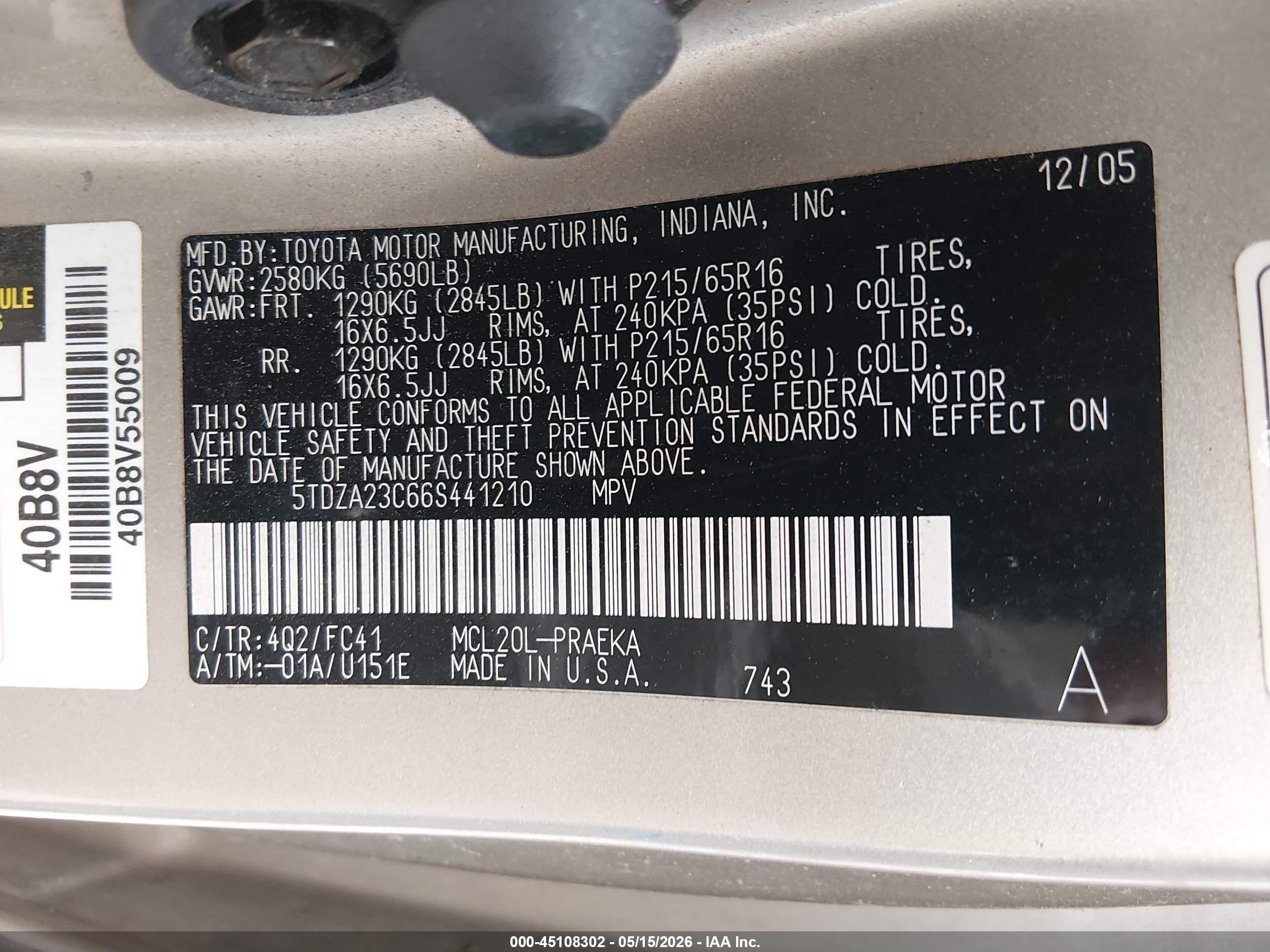 TOYOTA SIENNA image 9