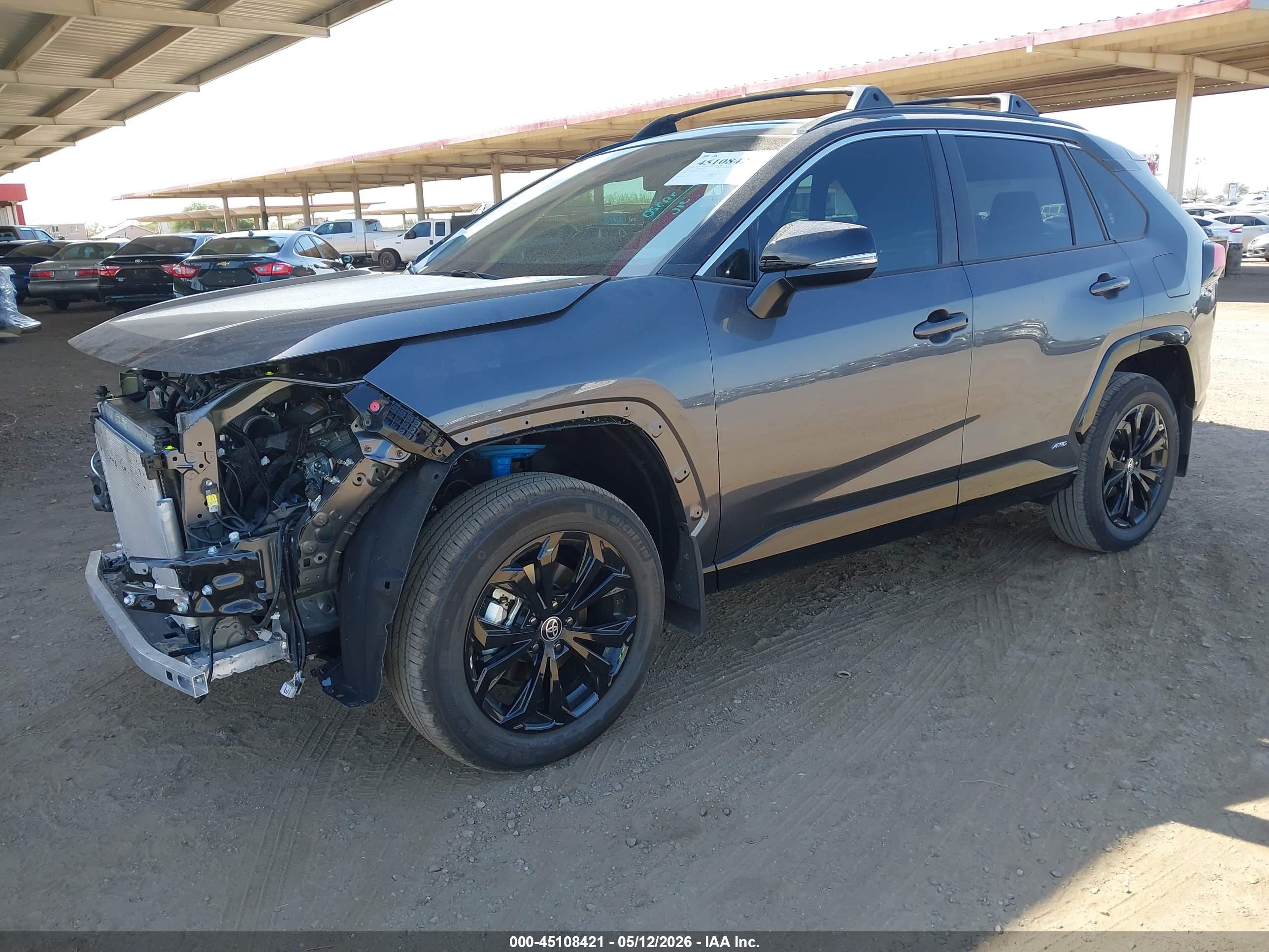 TOYOTA RAV4 image 2