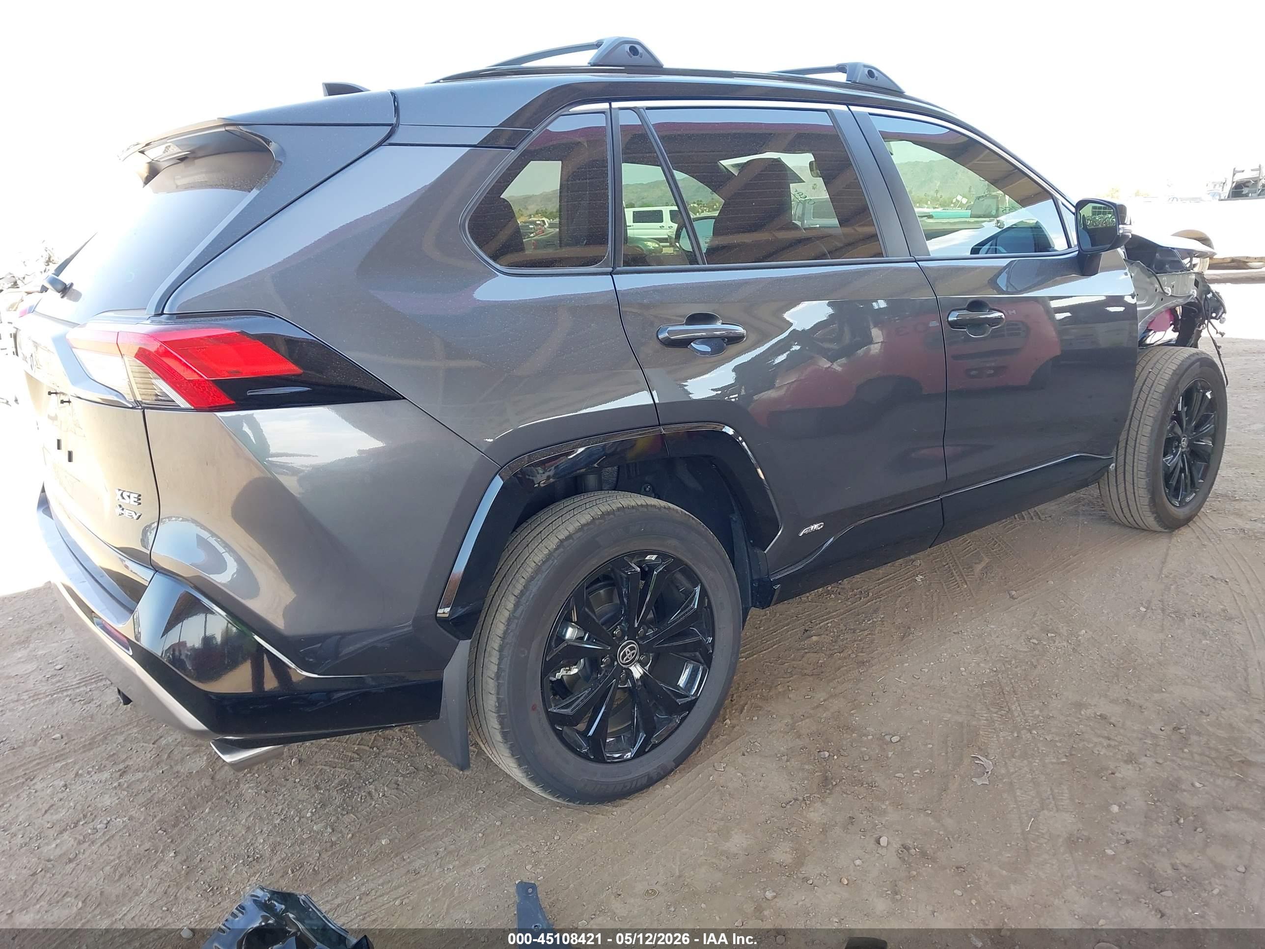 TOYOTA RAV4 image 4