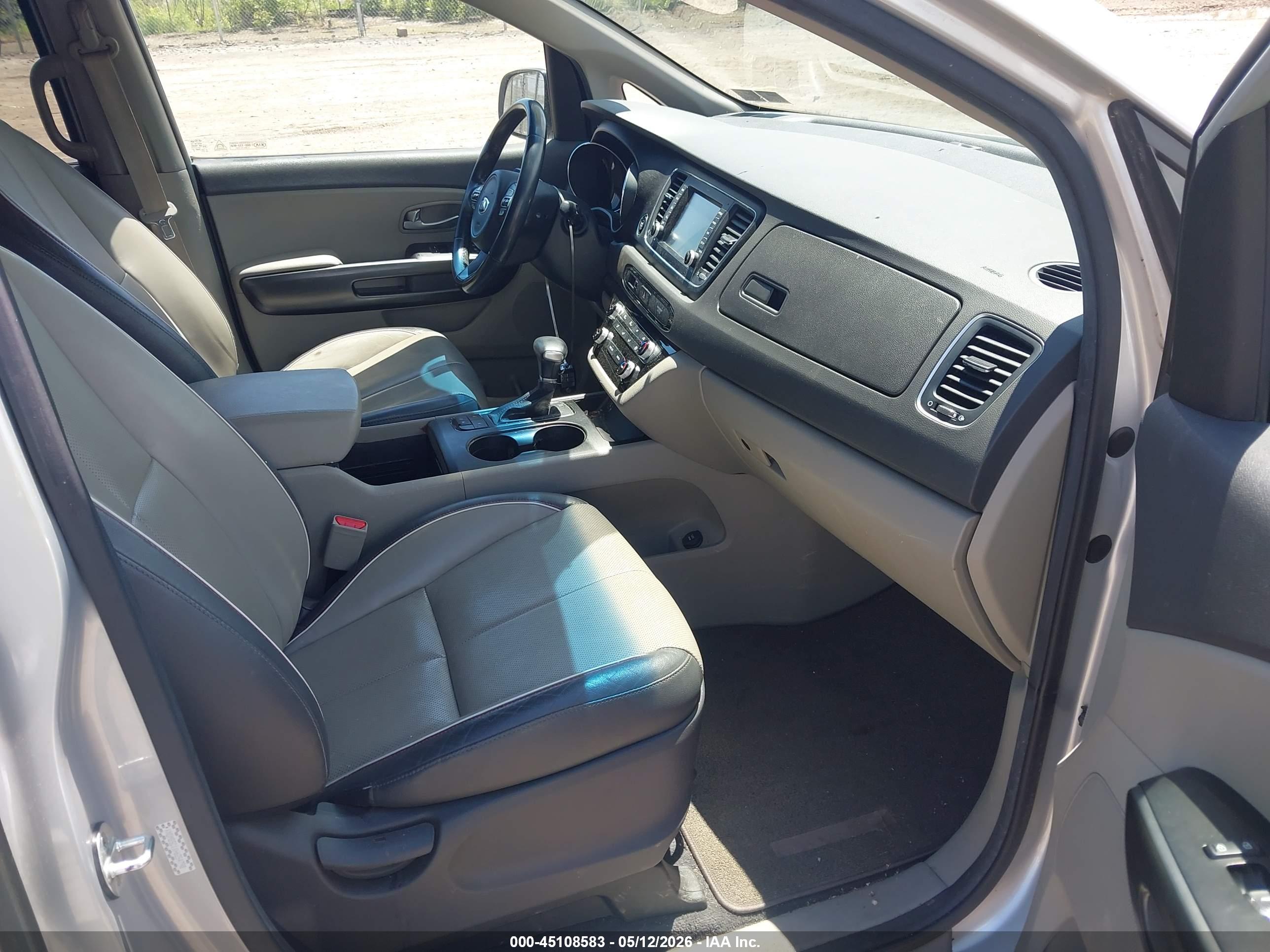 KIA SEDONA image 5