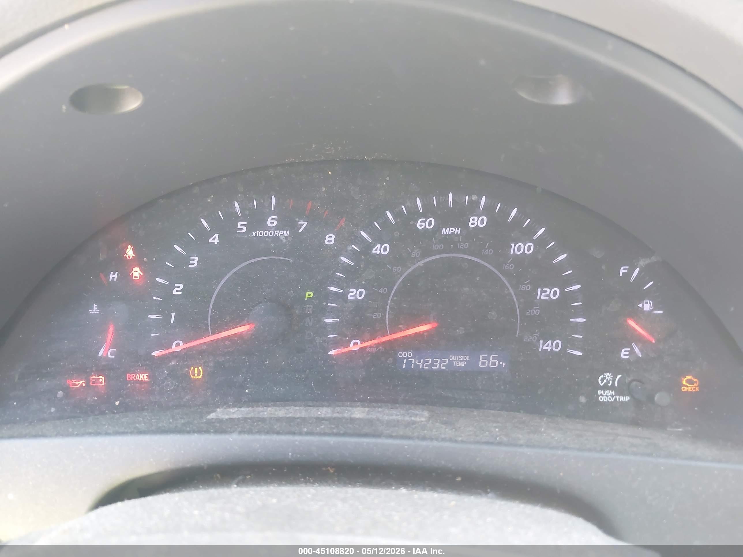 TOYOTA CAMRY image 7