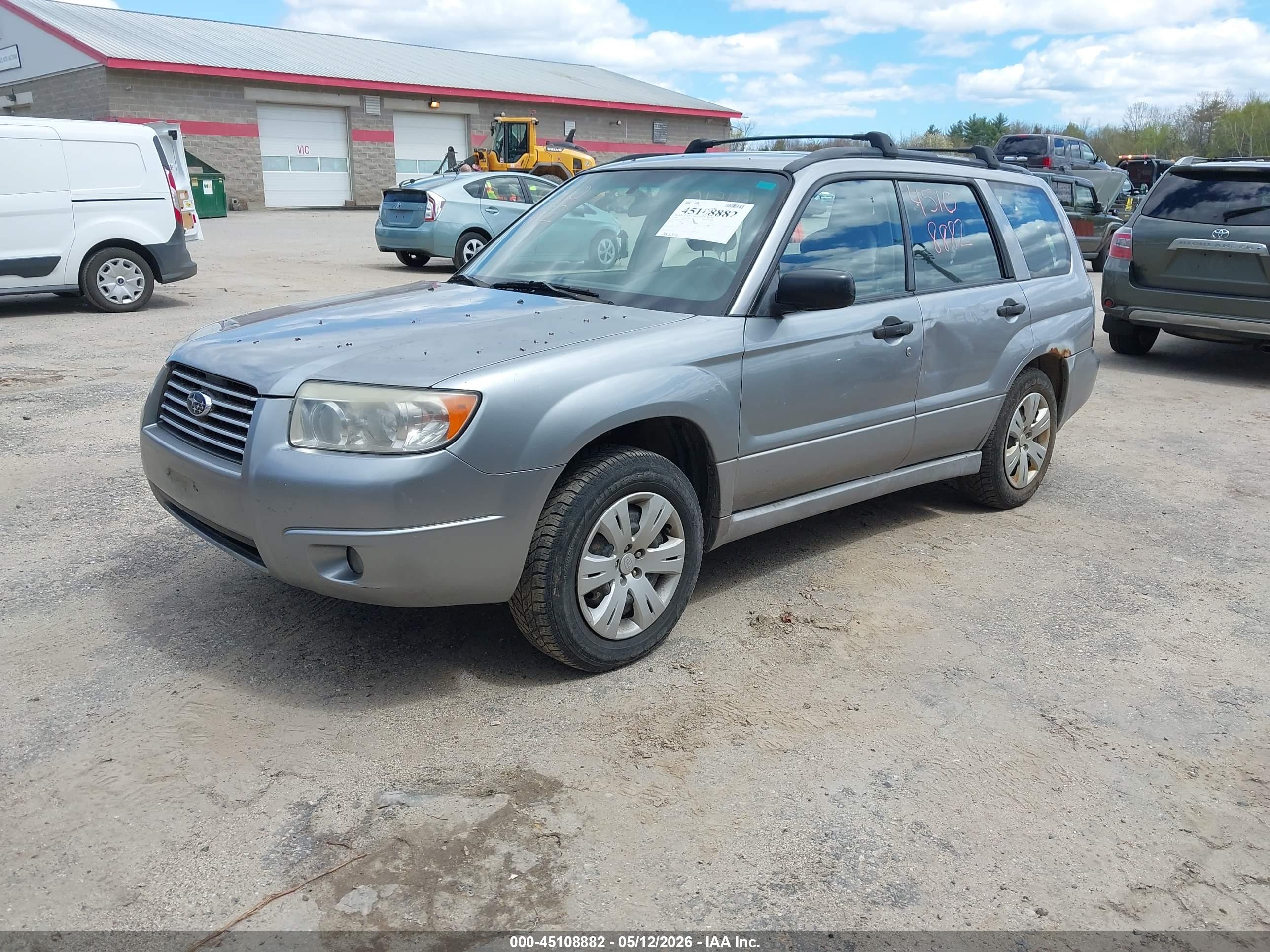 SUBARU FORESTER image 2