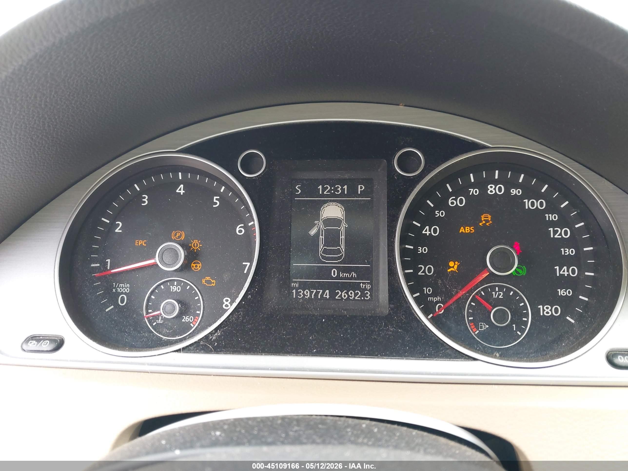 VOLKSWAGEN CC image 7