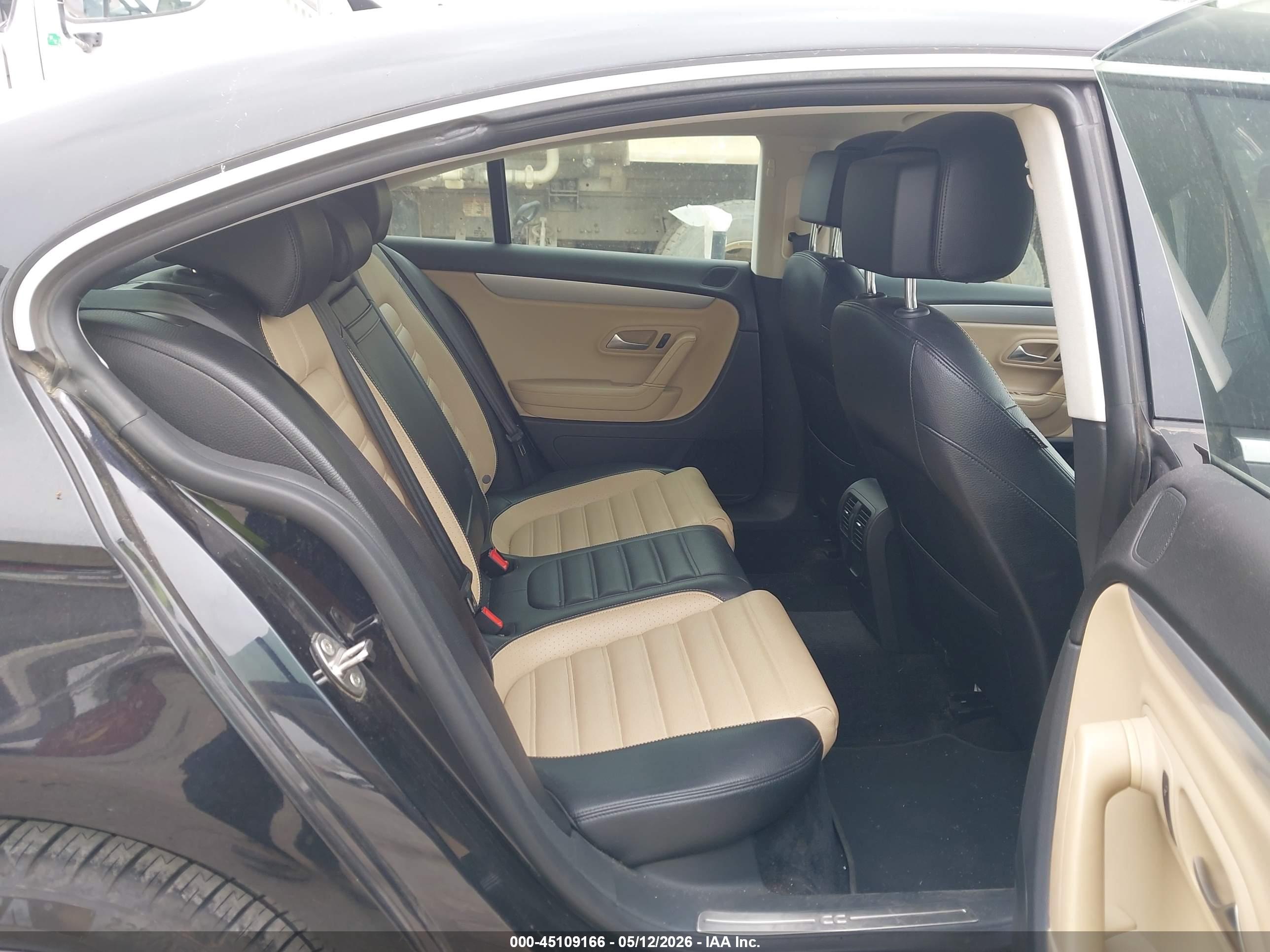 VOLKSWAGEN CC image 8