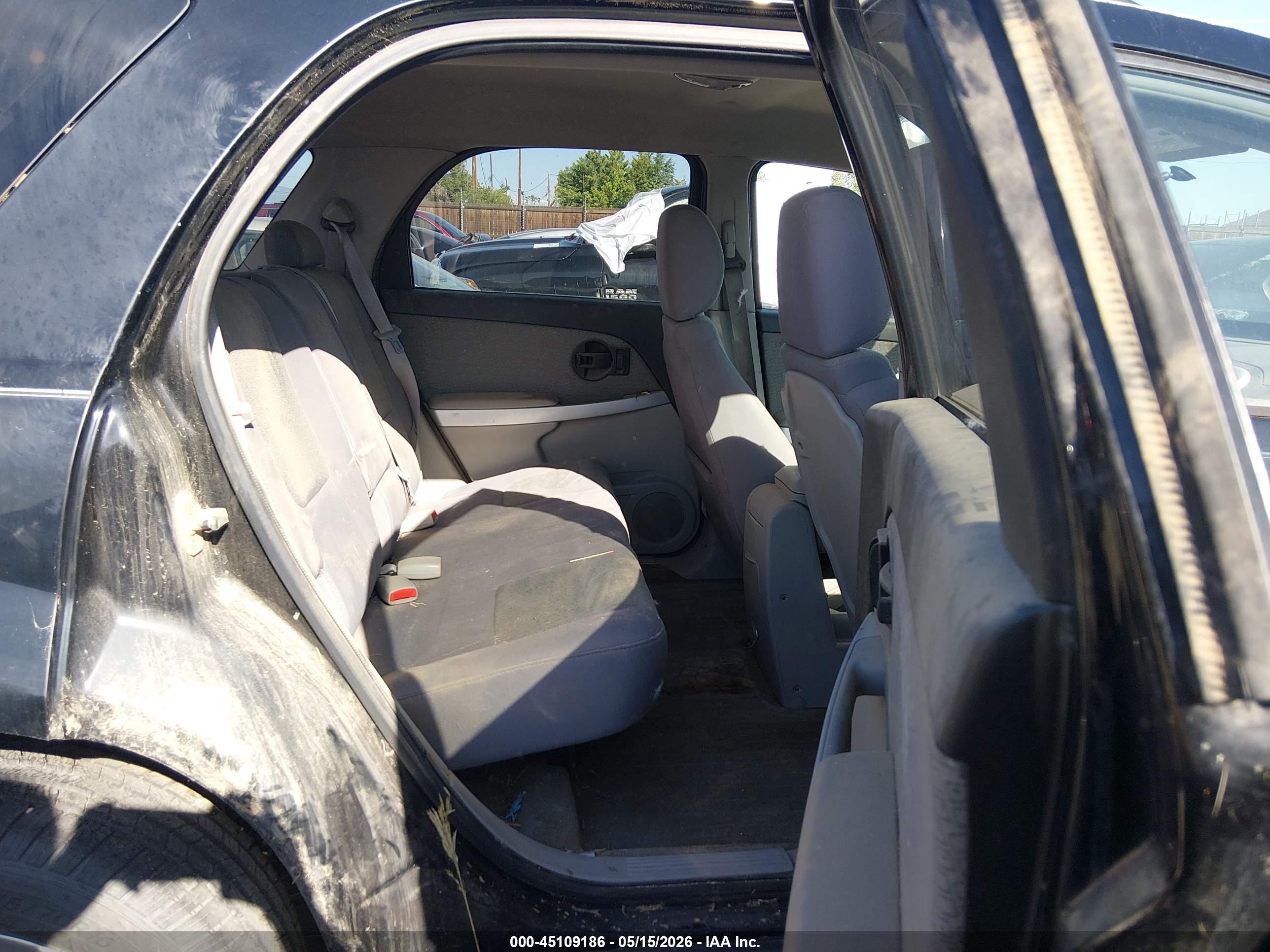 CHEVROLET EQUINOX image 8