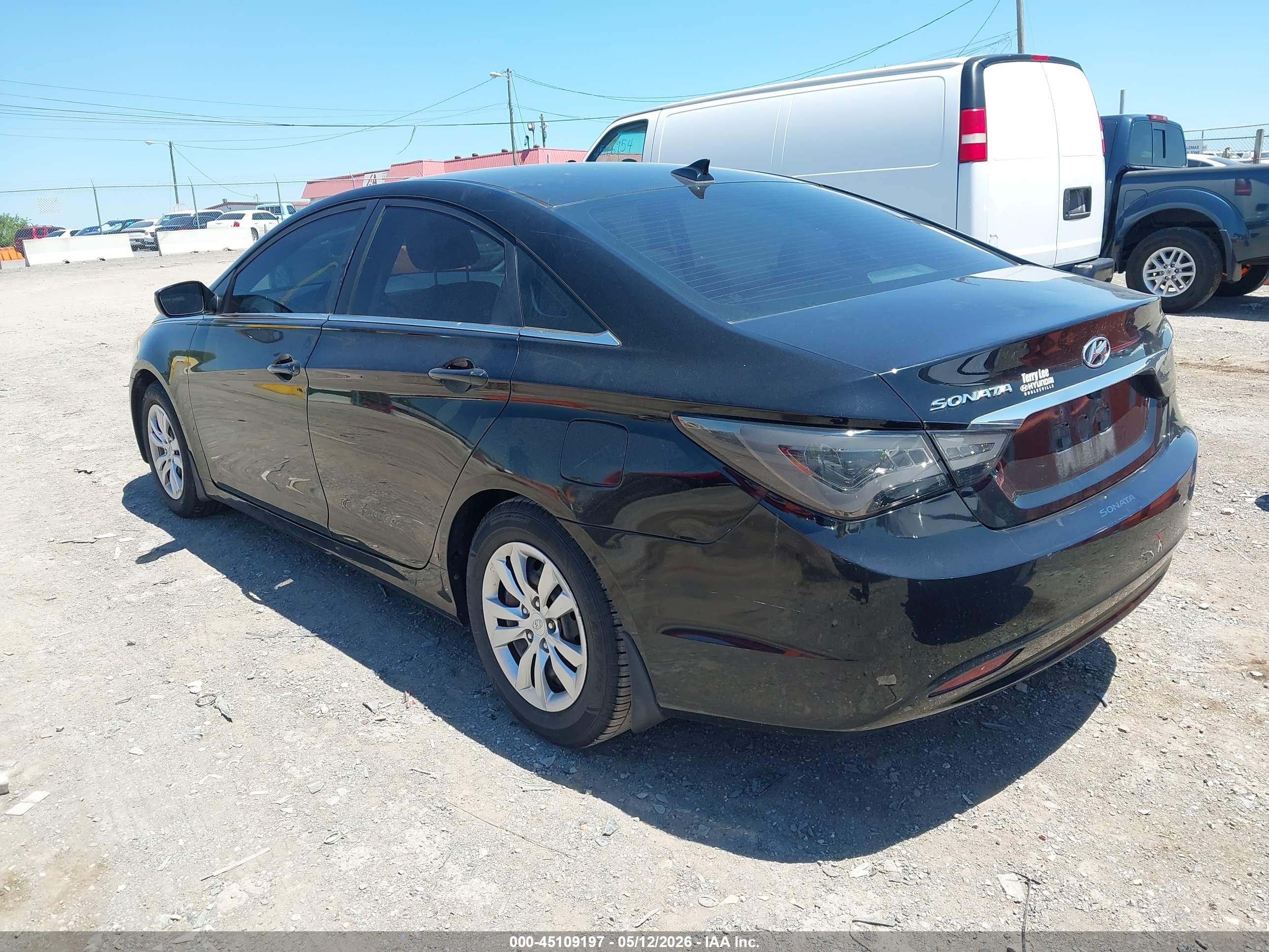 HYUNDAI SONATA image 3
