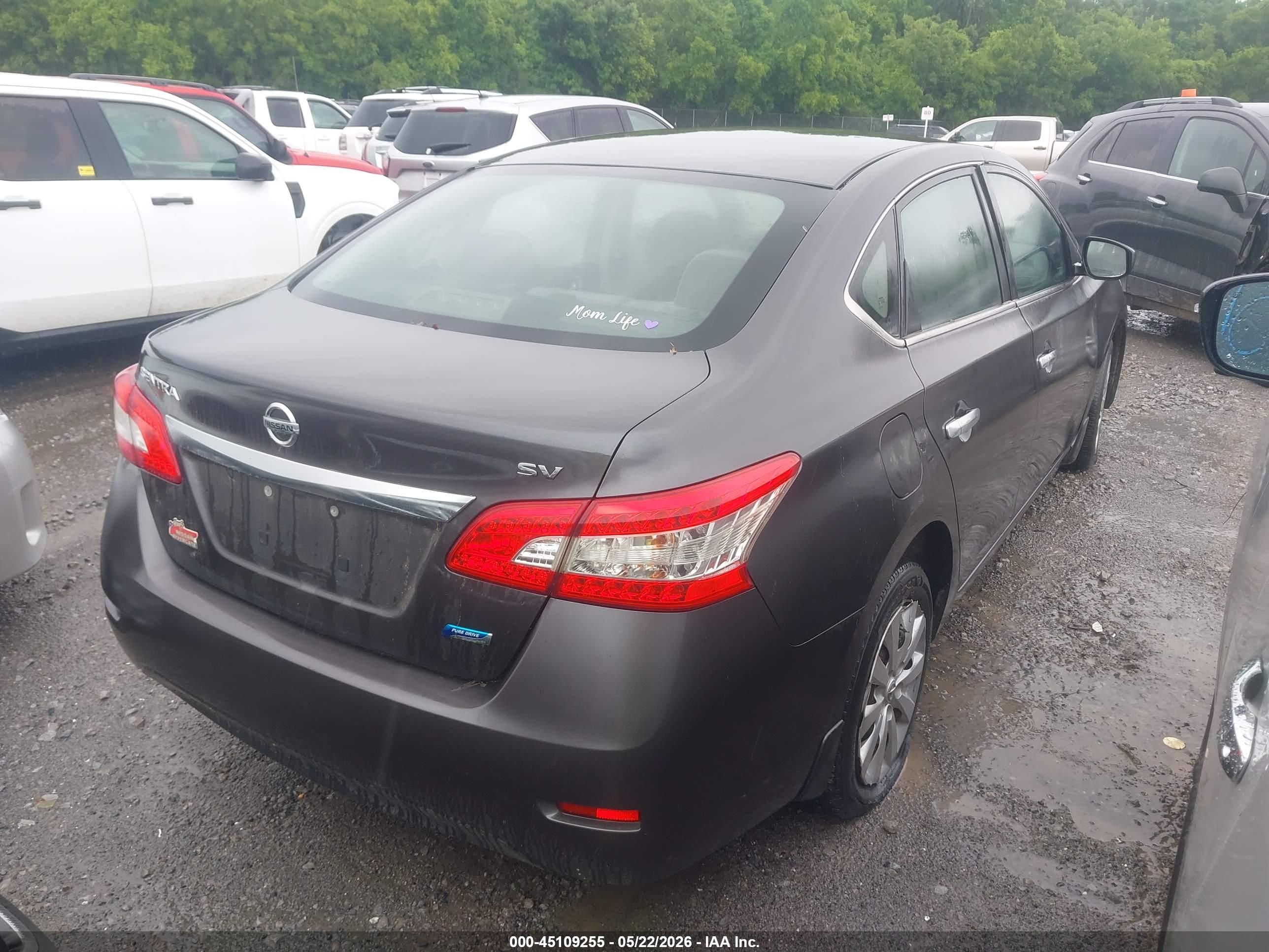 NISSAN SENTRA image 4