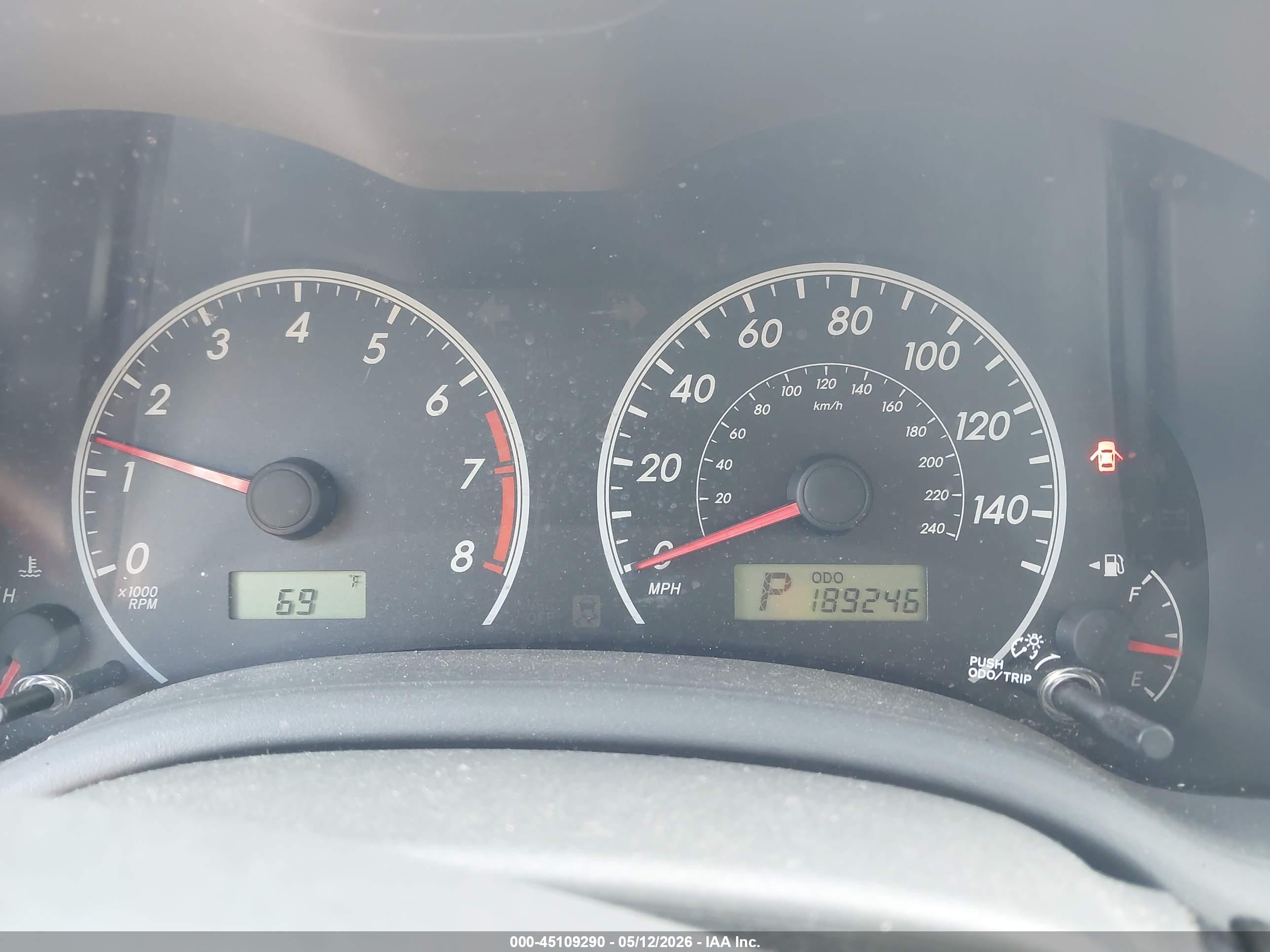 TOYOTA COROLLA image 7