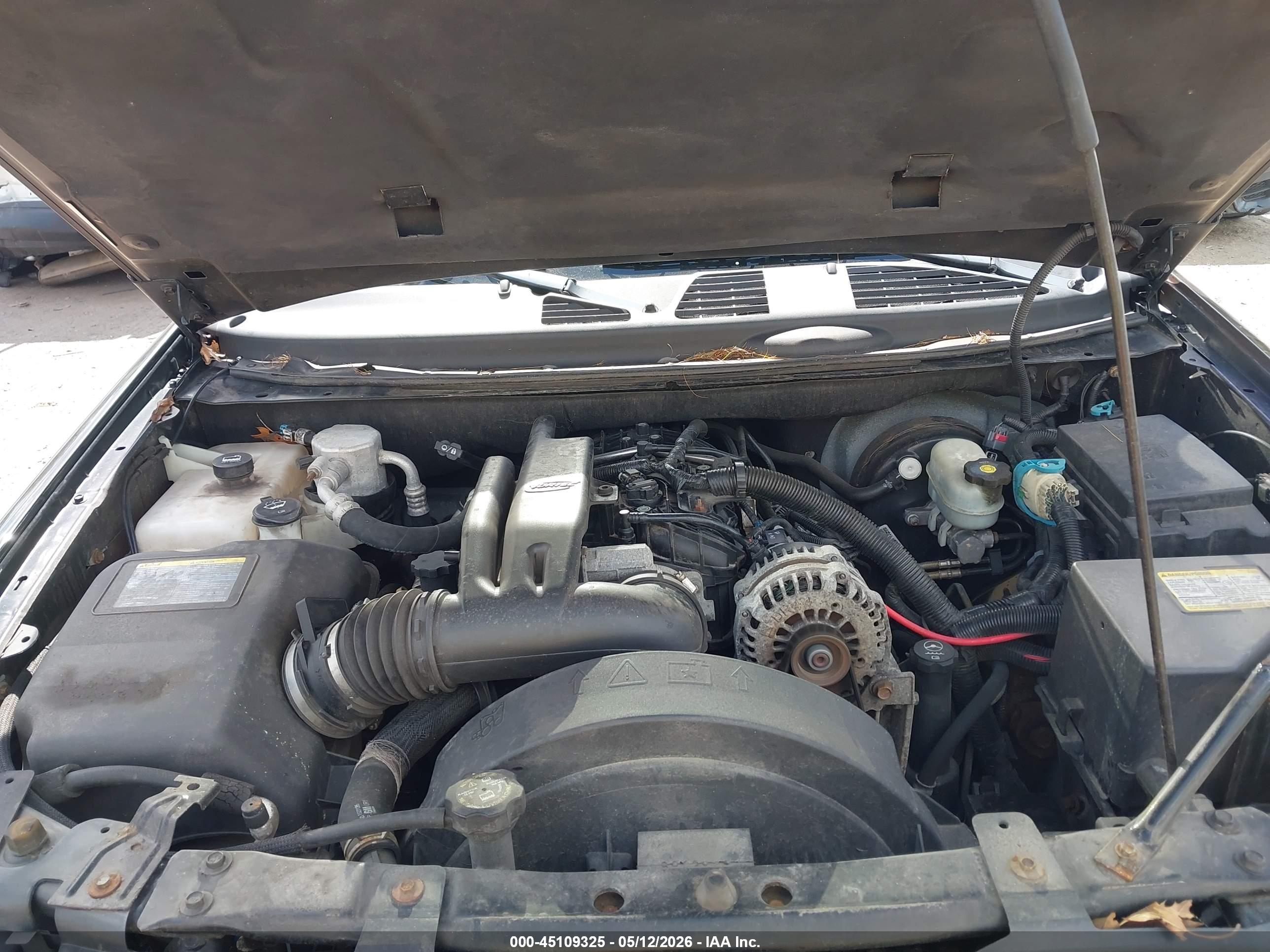 GMC ENVOY image 10