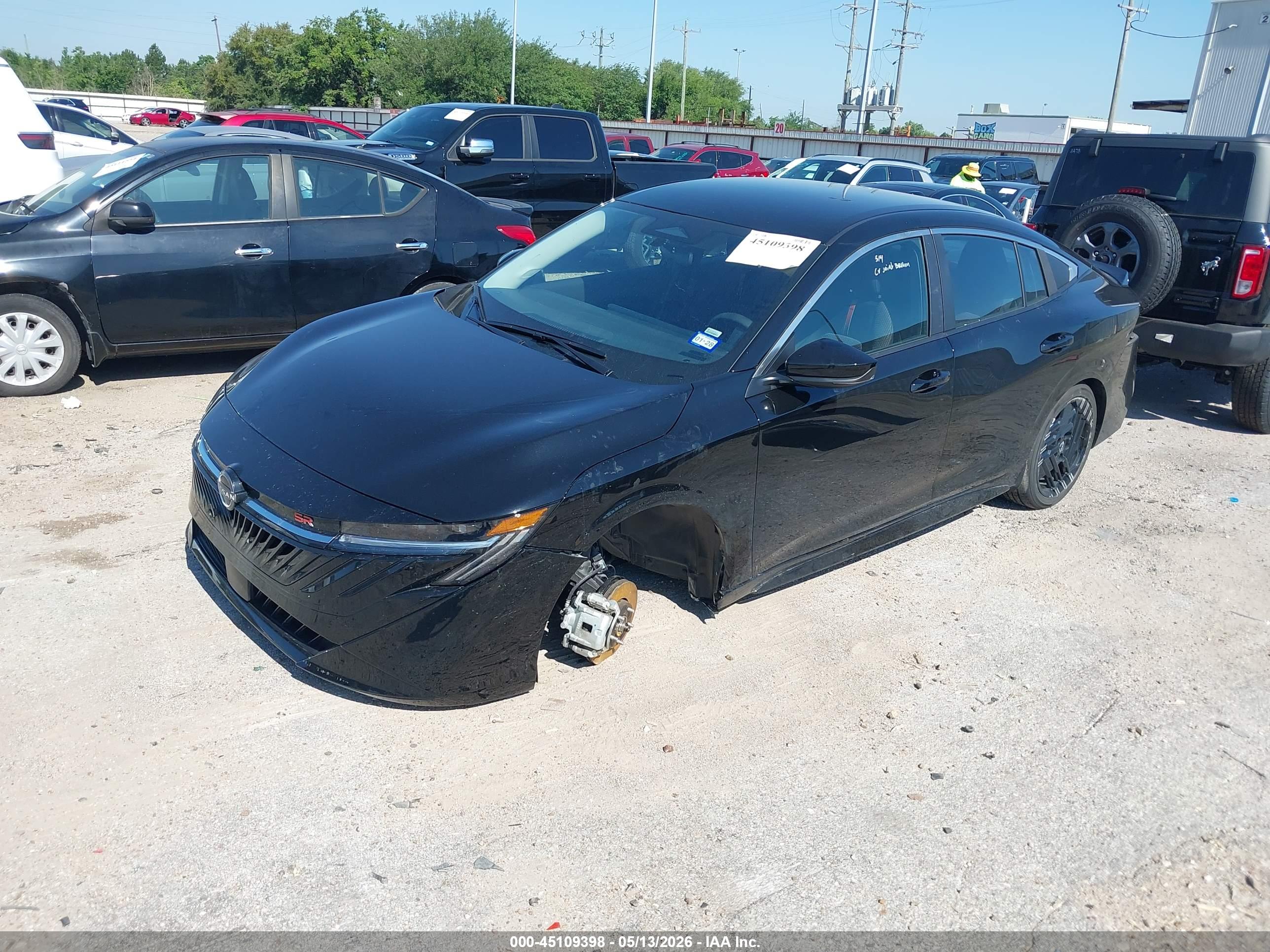 NISSAN SENTRA image 2