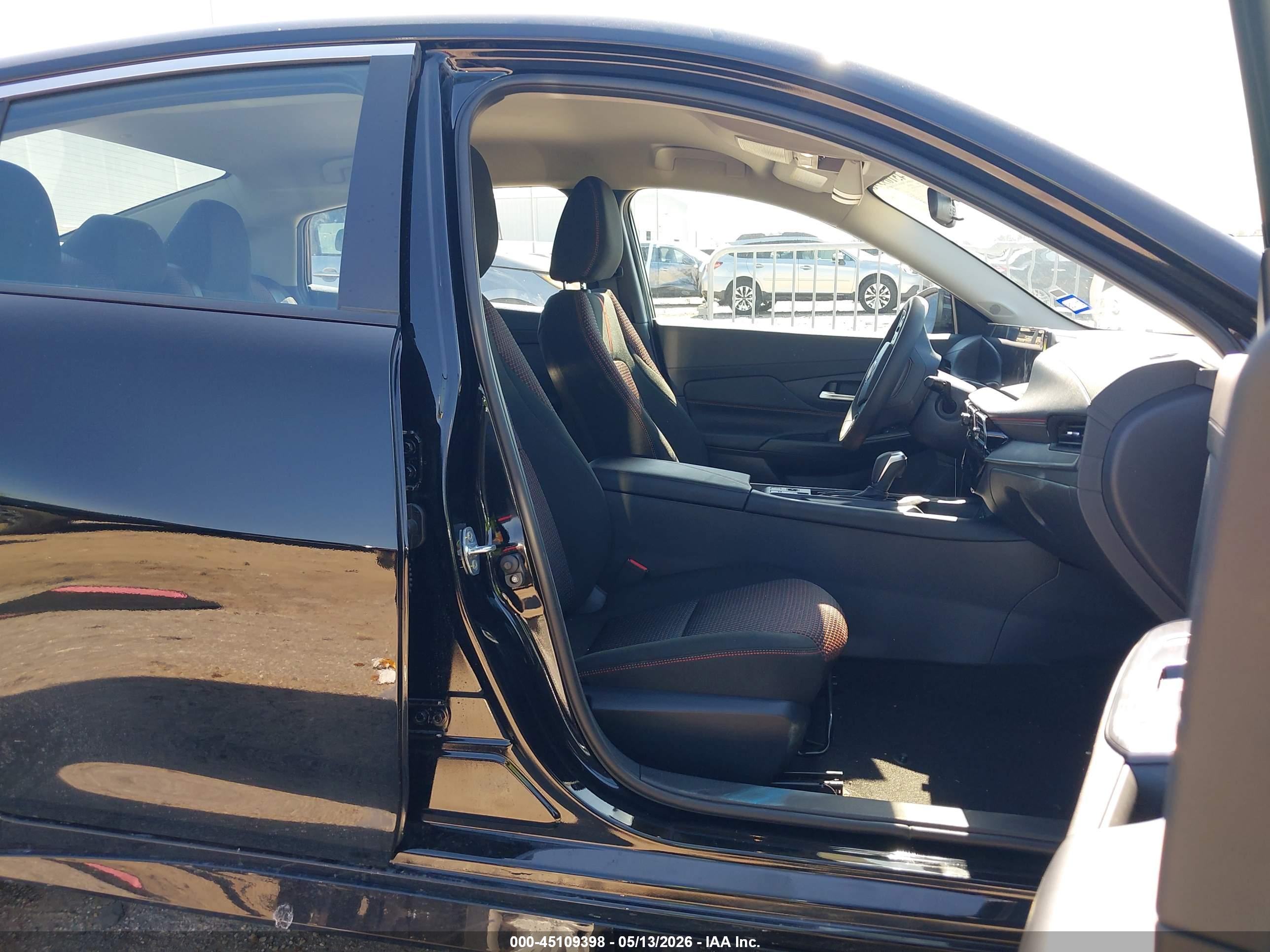 NISSAN SENTRA image 5