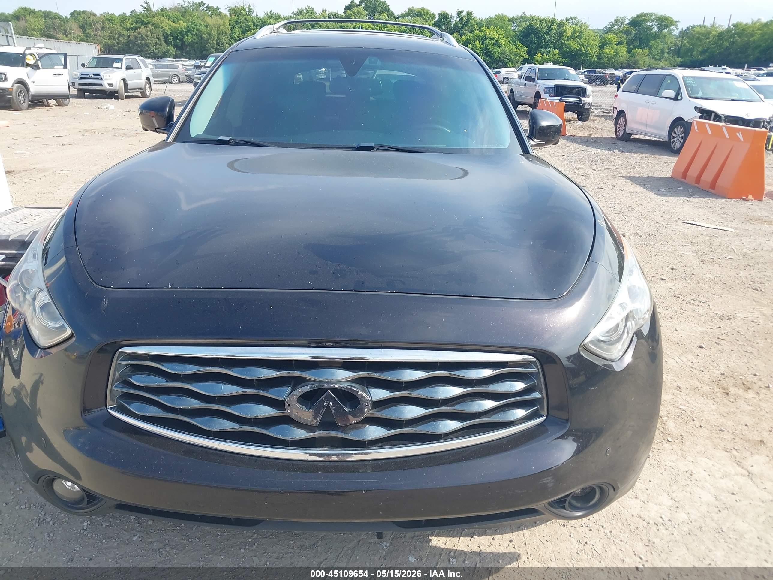 INFINITI FX35 image 6