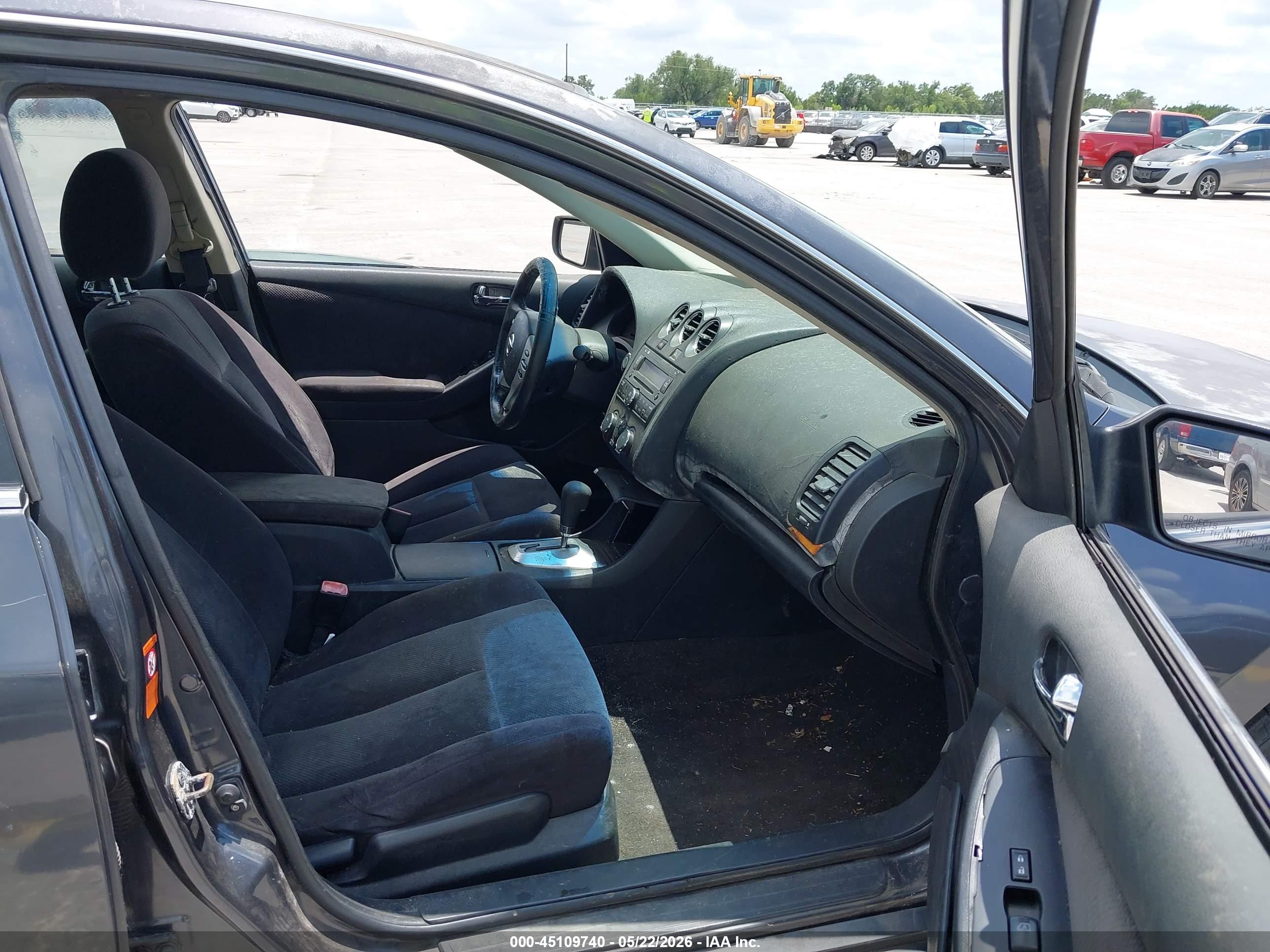 NISSAN ALTIMA image 5