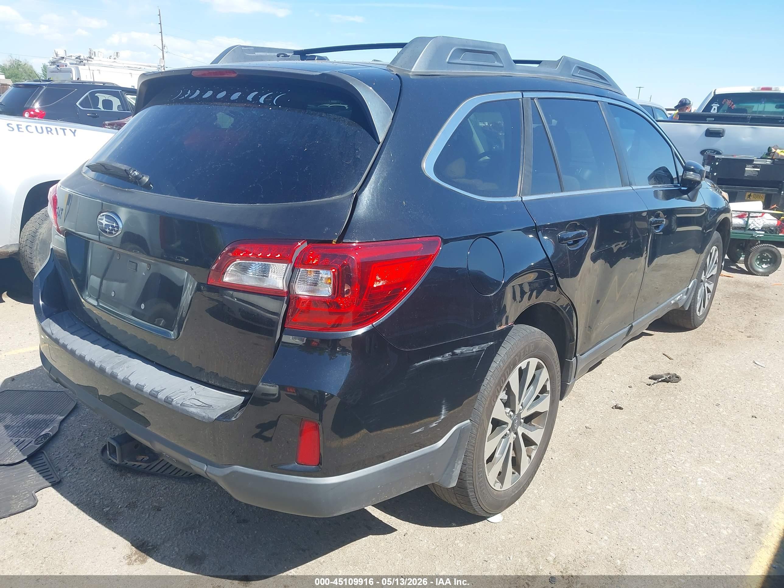 SUBARU OUTBACK image 4