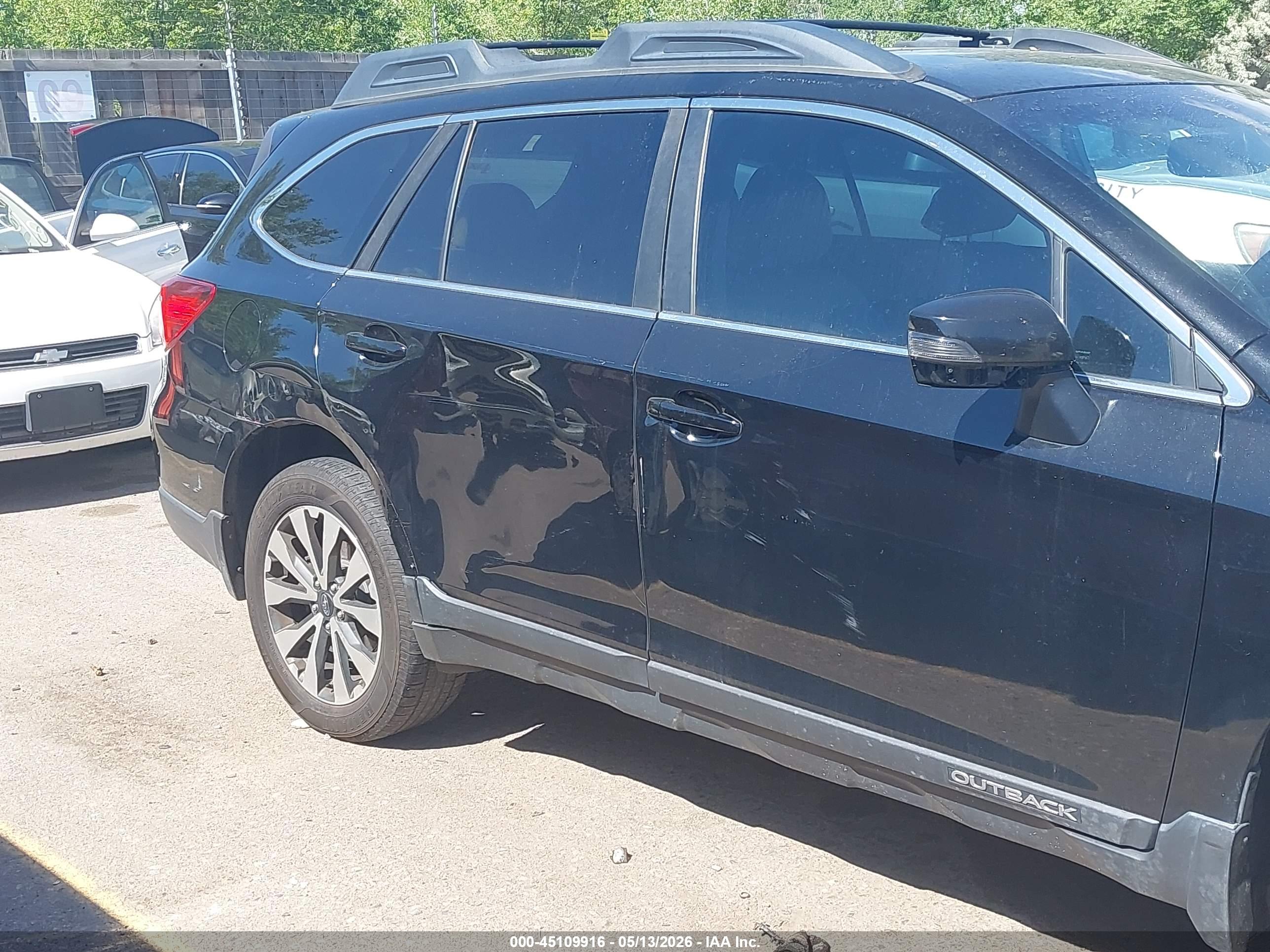 SUBARU OUTBACK image 6