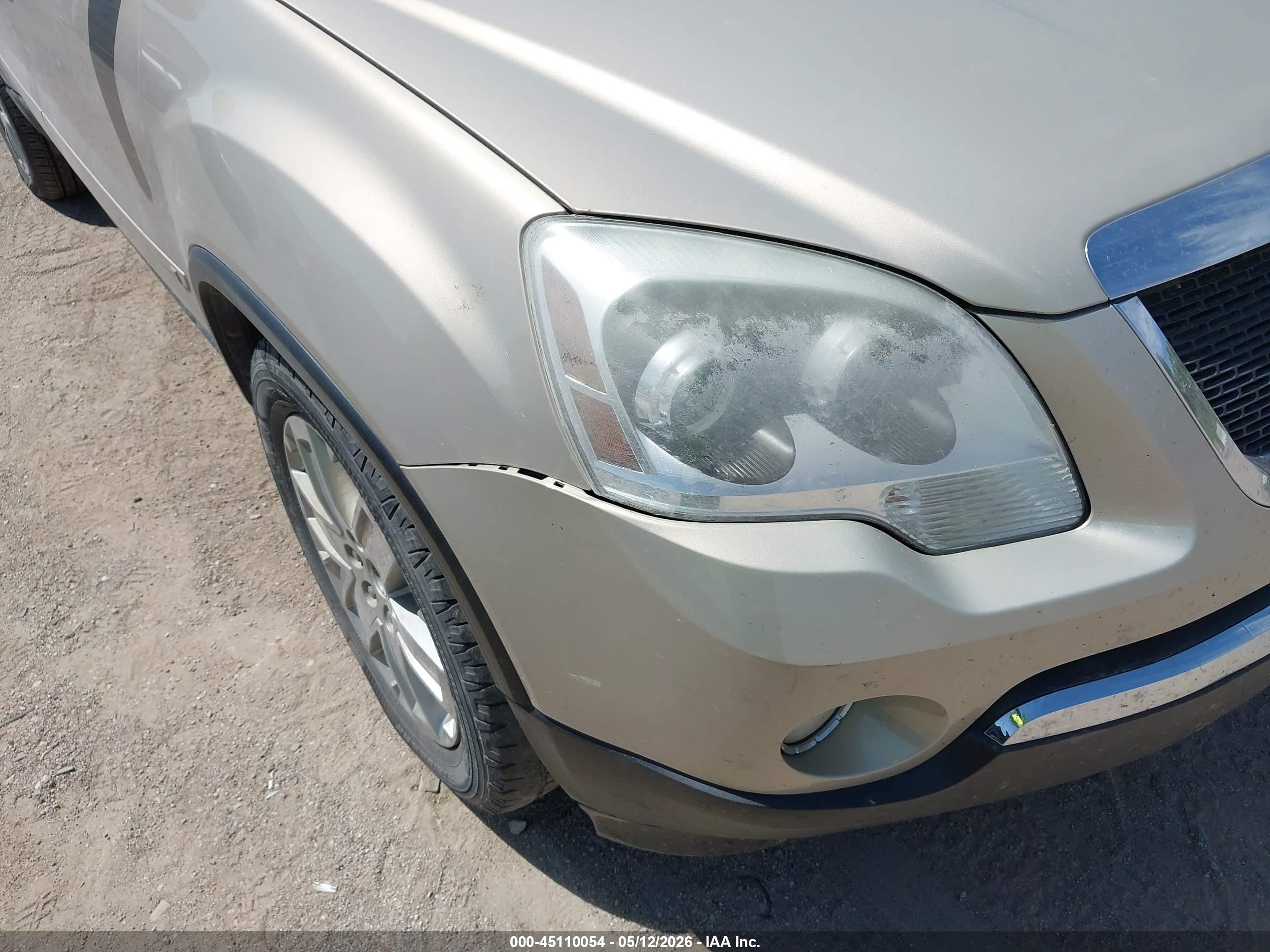 GMC ACADIA image 6